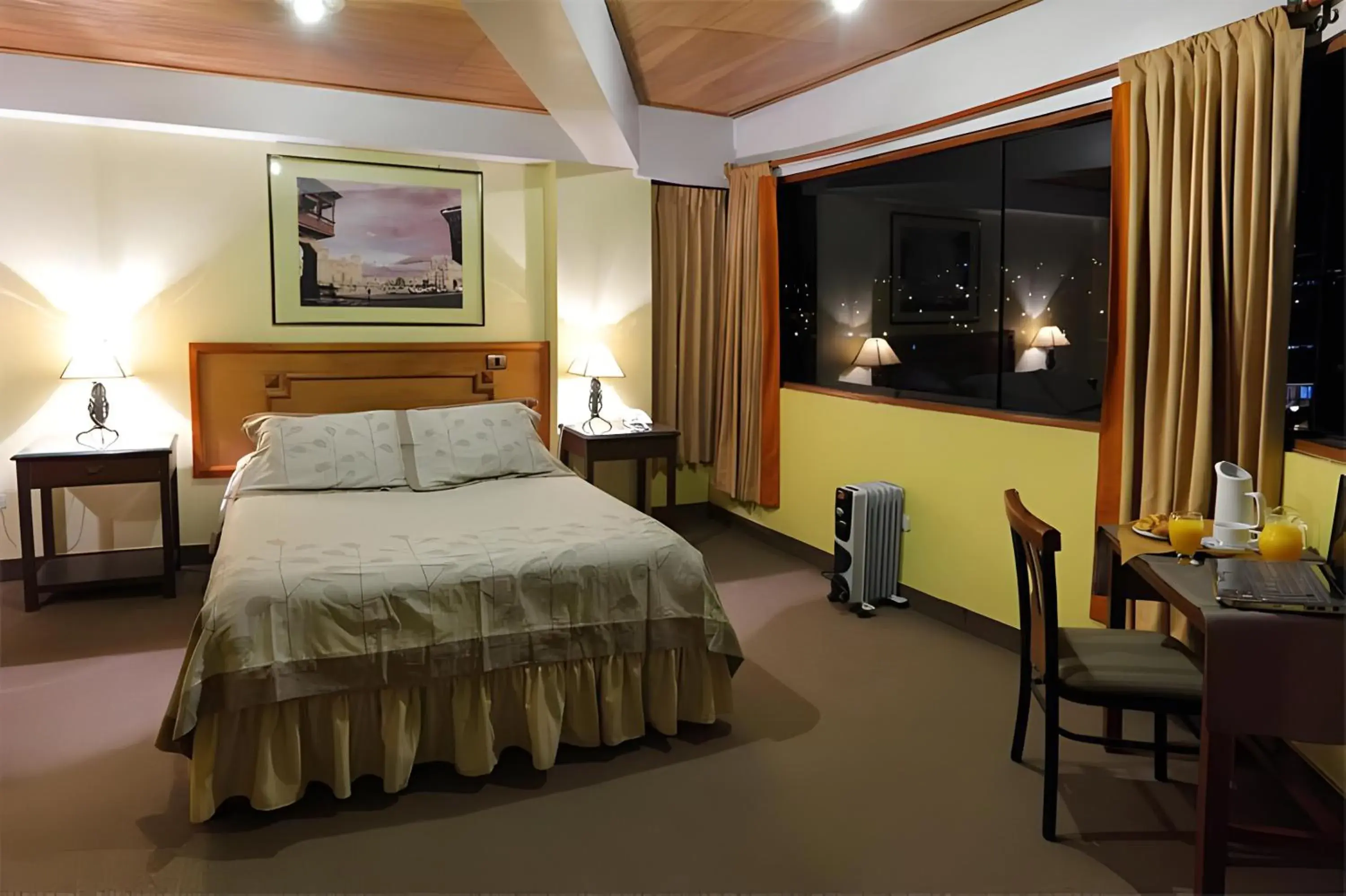 Queen Room in Hotel El Puma Queen Room in Hotel El Puma