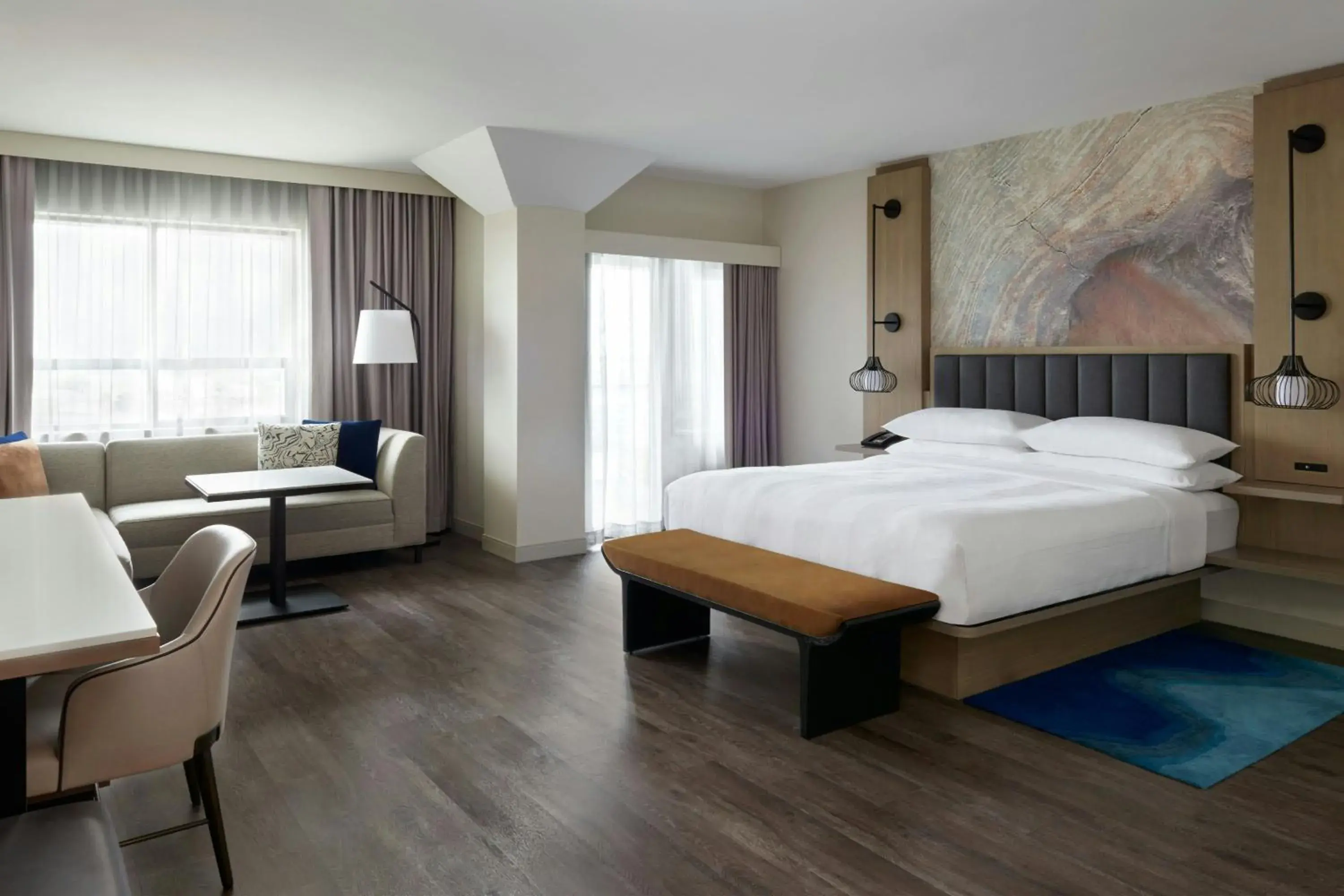 Executive King Room in Kingston Market Square Hotel Executive King Room in Kingston Market Square Hotel