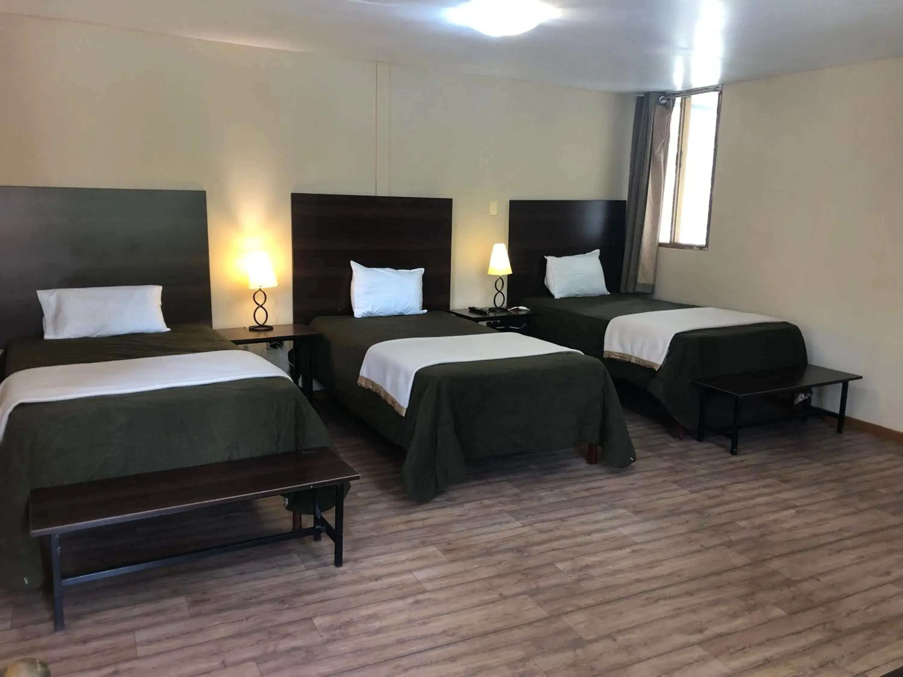 Basic Triple Room in Hotel Pisonay Pueblo Basic Triple Room in Hotel Pisonay Pueblo