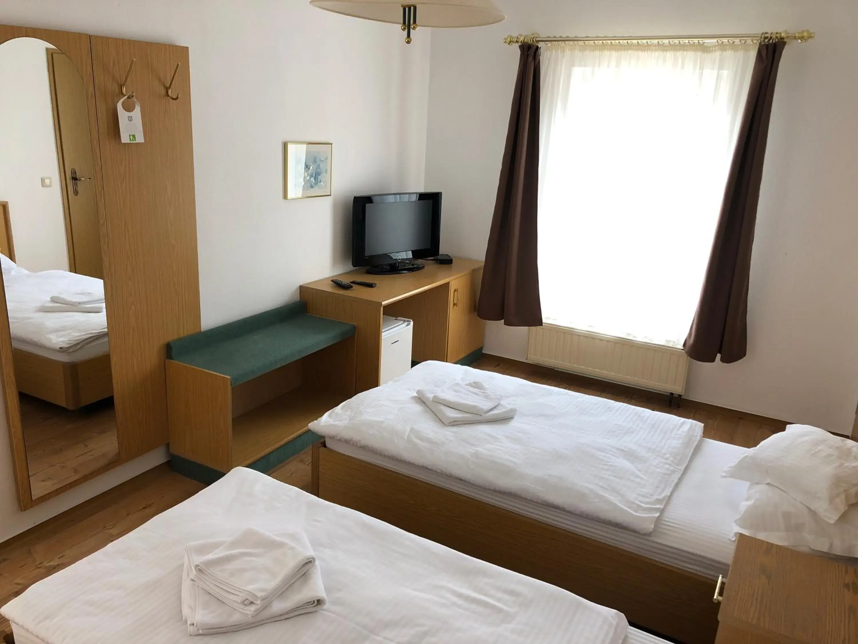 Double or Twin Room in Pension Nadia Double or Twin Room in Pension Nadia