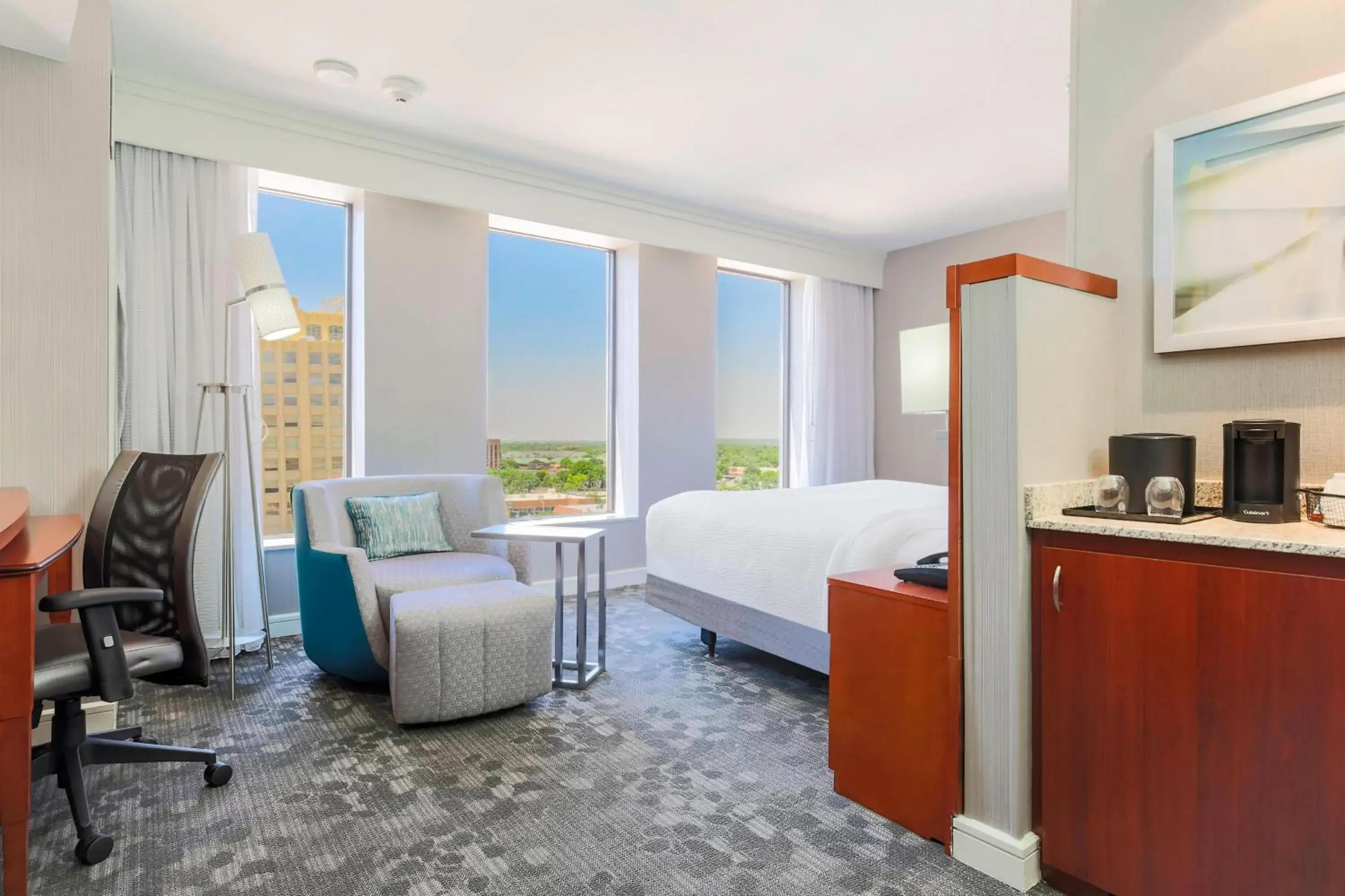 King Room with Sofa Bed in Courtyard by Marriott Amarillo Downtown King Room with Sofa Bed in Courtyard by Marriott Amarillo Downtown