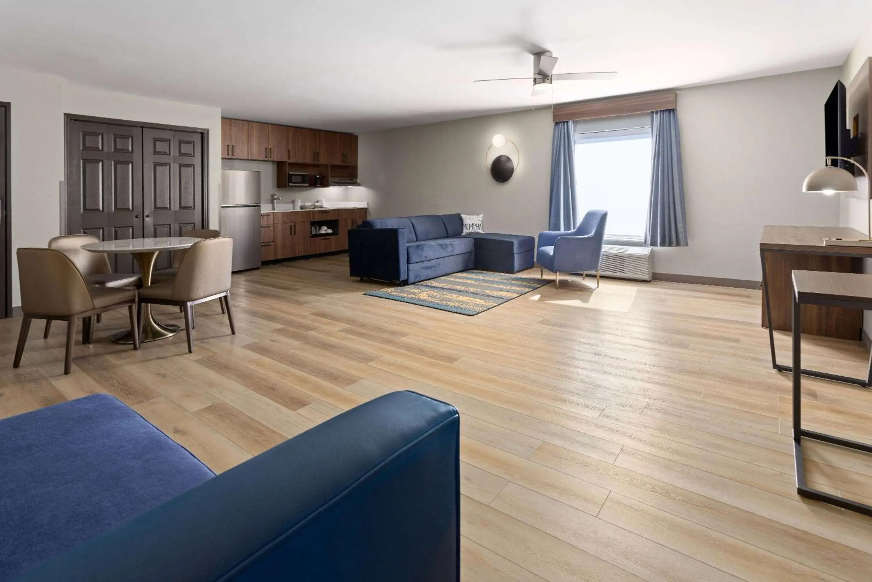 Apartment in La Quinta Inn & Suites by Wyndham Memphis I-240 Apartment in La Quinta Inn & Suites by Wyndham Memphis I-240