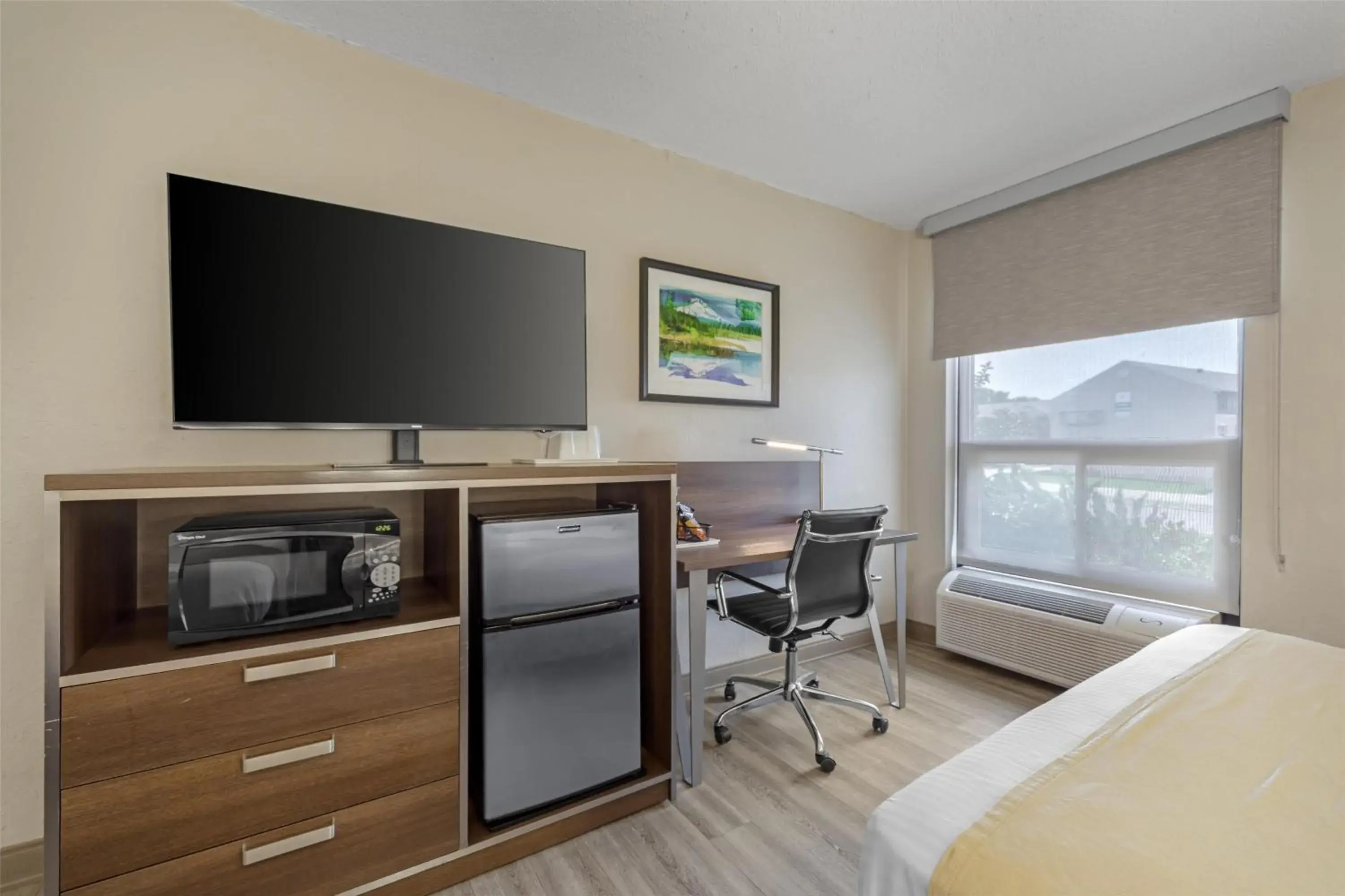 Queen Room with Two Queen Beds - Smoking in Best Western Galaxy Inn Queen Room with Two Queen Beds - Smoking in Best Western Galaxy Inn