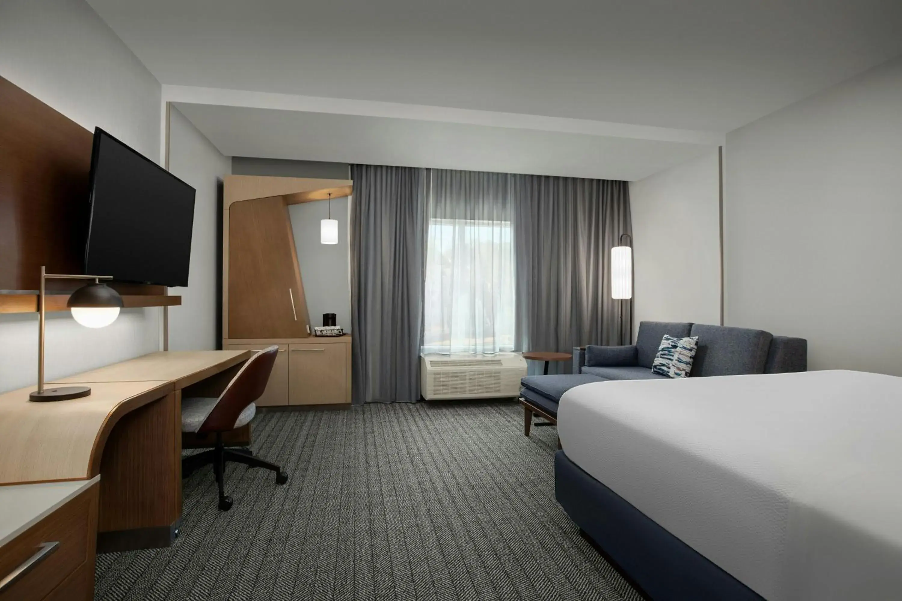King Room in Courtyard by Marriott Atlanta Kennesaw King Room in Courtyard by Marriott Atlanta Kennesaw