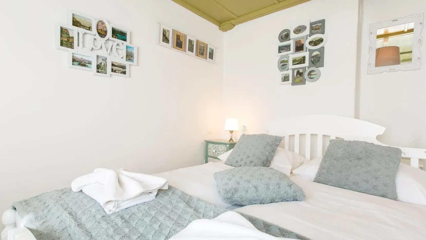 Family Room in Central Bled House Family Room in Central Bled House