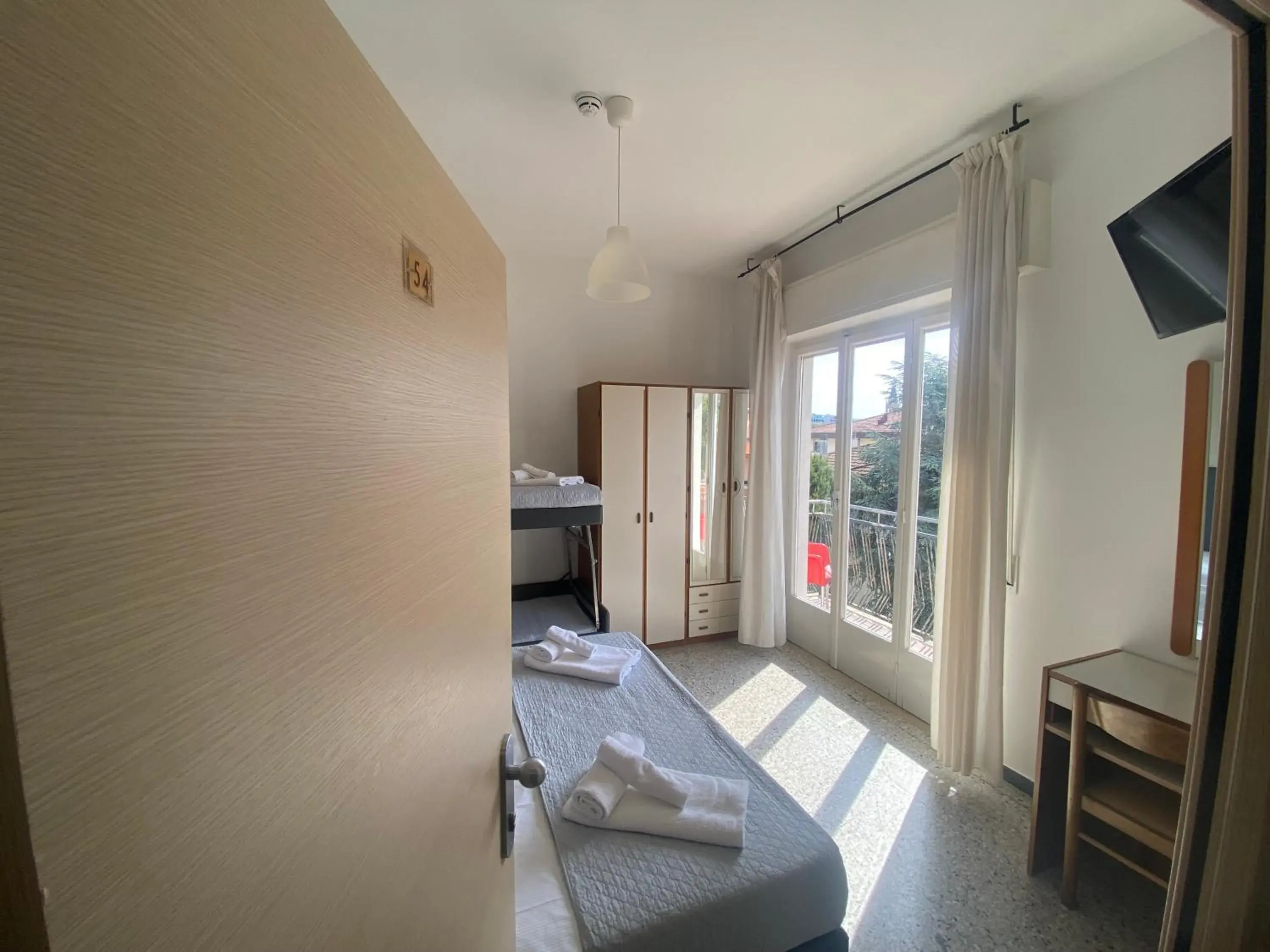 Family Room with Balcony in Hotel Ausonia B&B RiMiNi Family Room with Balcony in Hotel Ausonia B&B RiMiNi