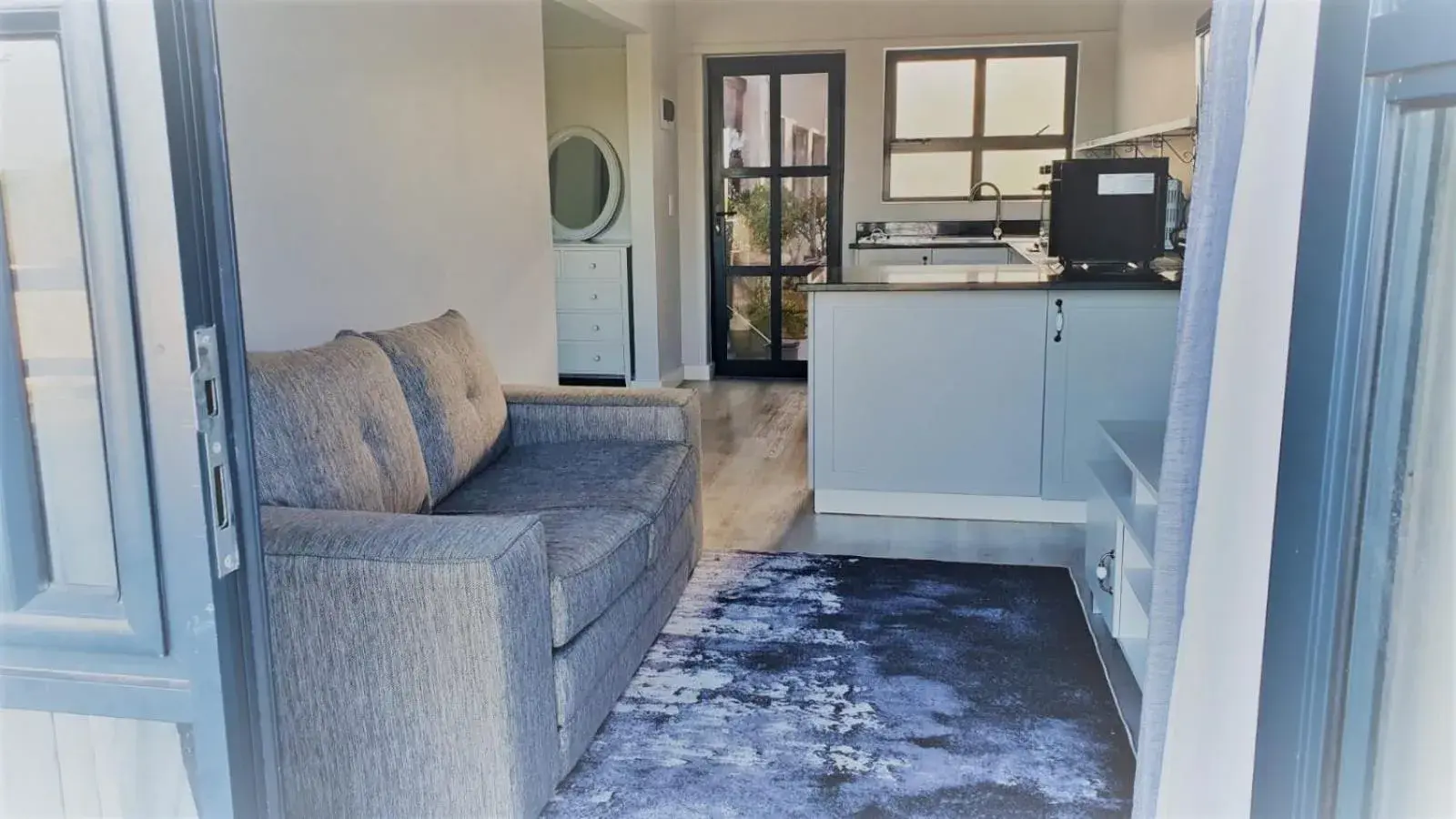 Superior Garden Studio in Stoneridge farm Superior Garden Studio in Stoneridge farm