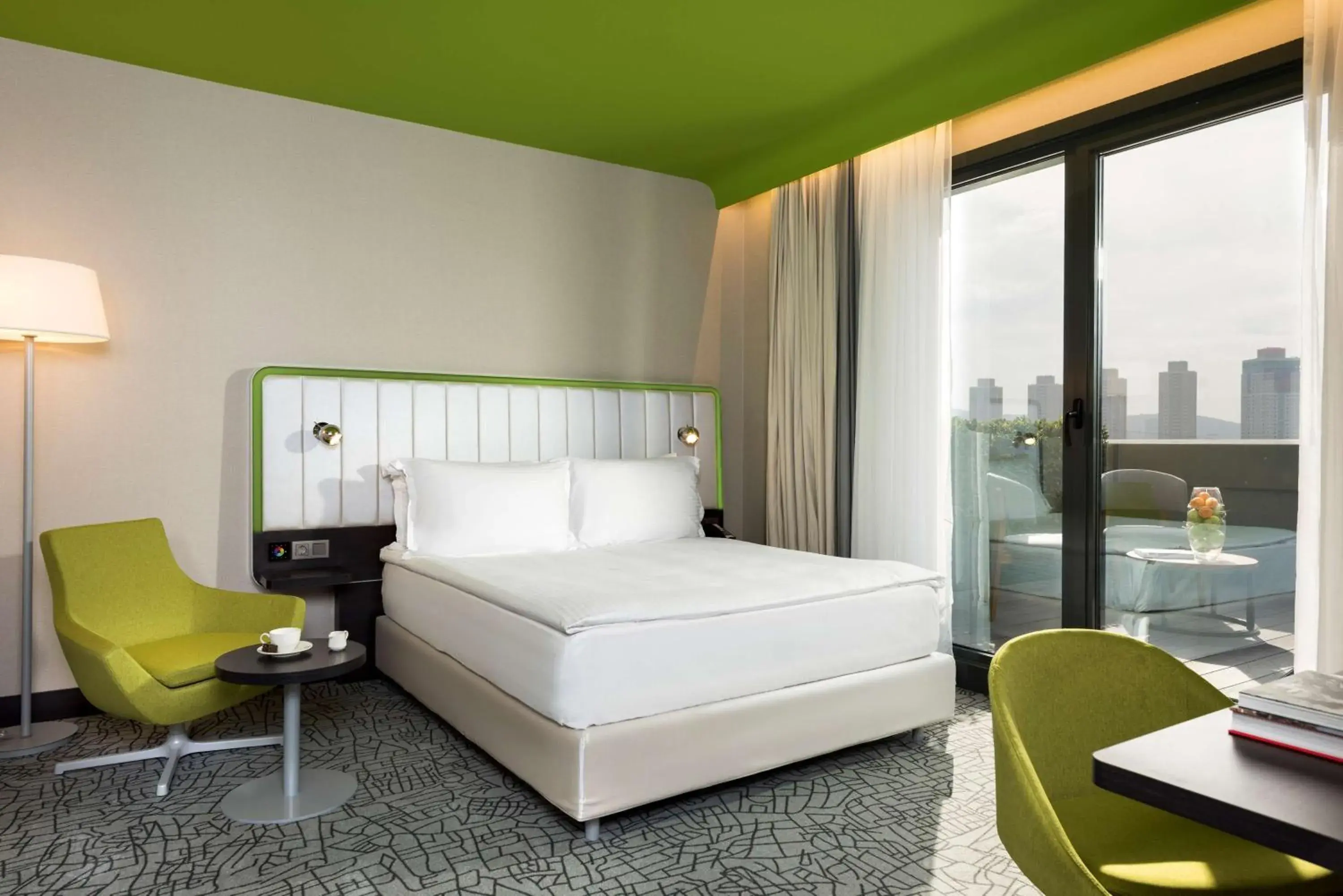 Superior Room with Terrace in Park Inn by Radisson Istanbul Atasehir Superior Room with Terrace in Park Inn by Radisson Istanbul Atasehir