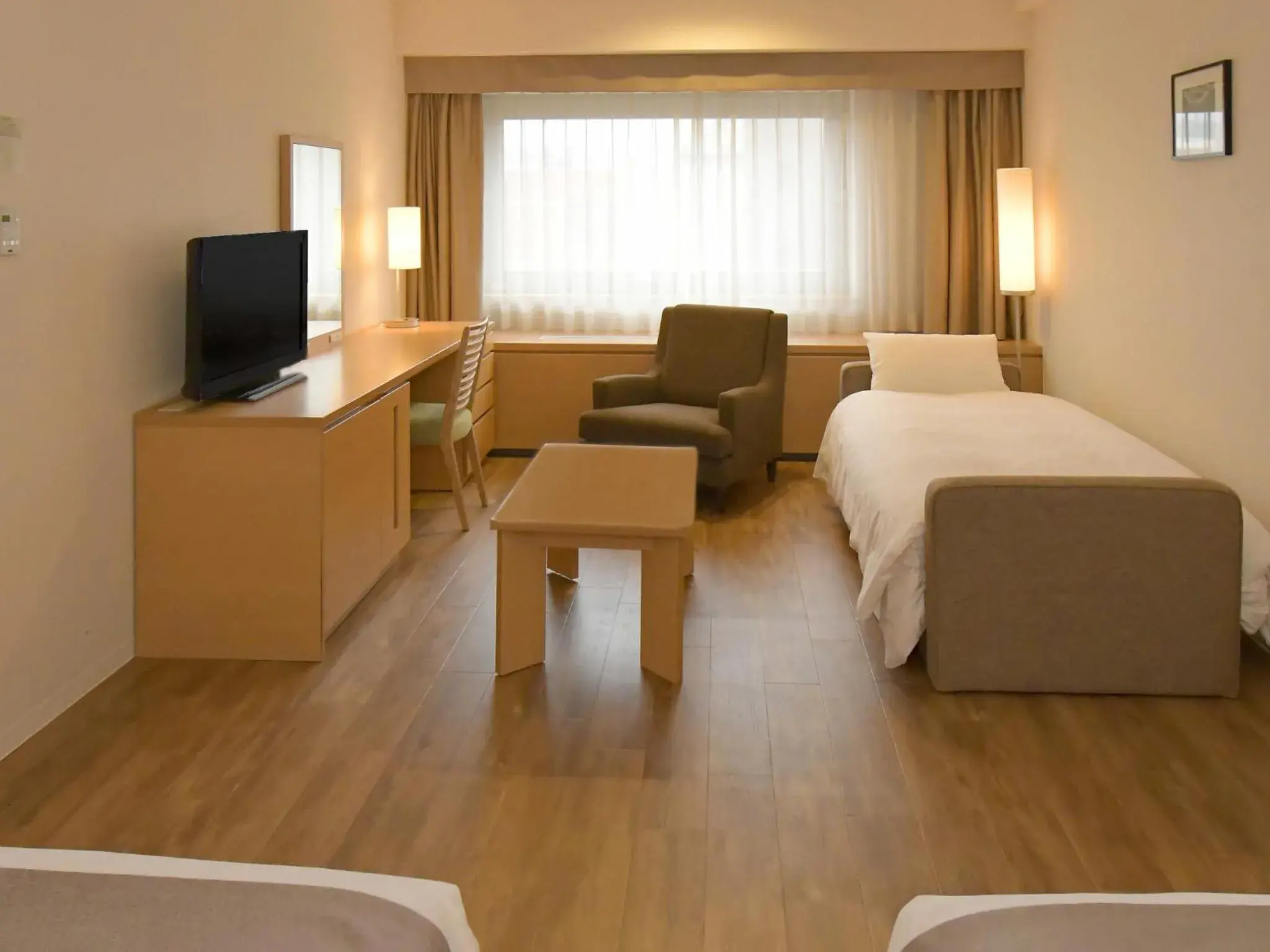 Large Twin Room - Moderate Floor - Smoking in Sapporo View Hotel Odori Park Large Twin Room - Moderate Floor - Smoking in Sapporo View Hotel Odori Park