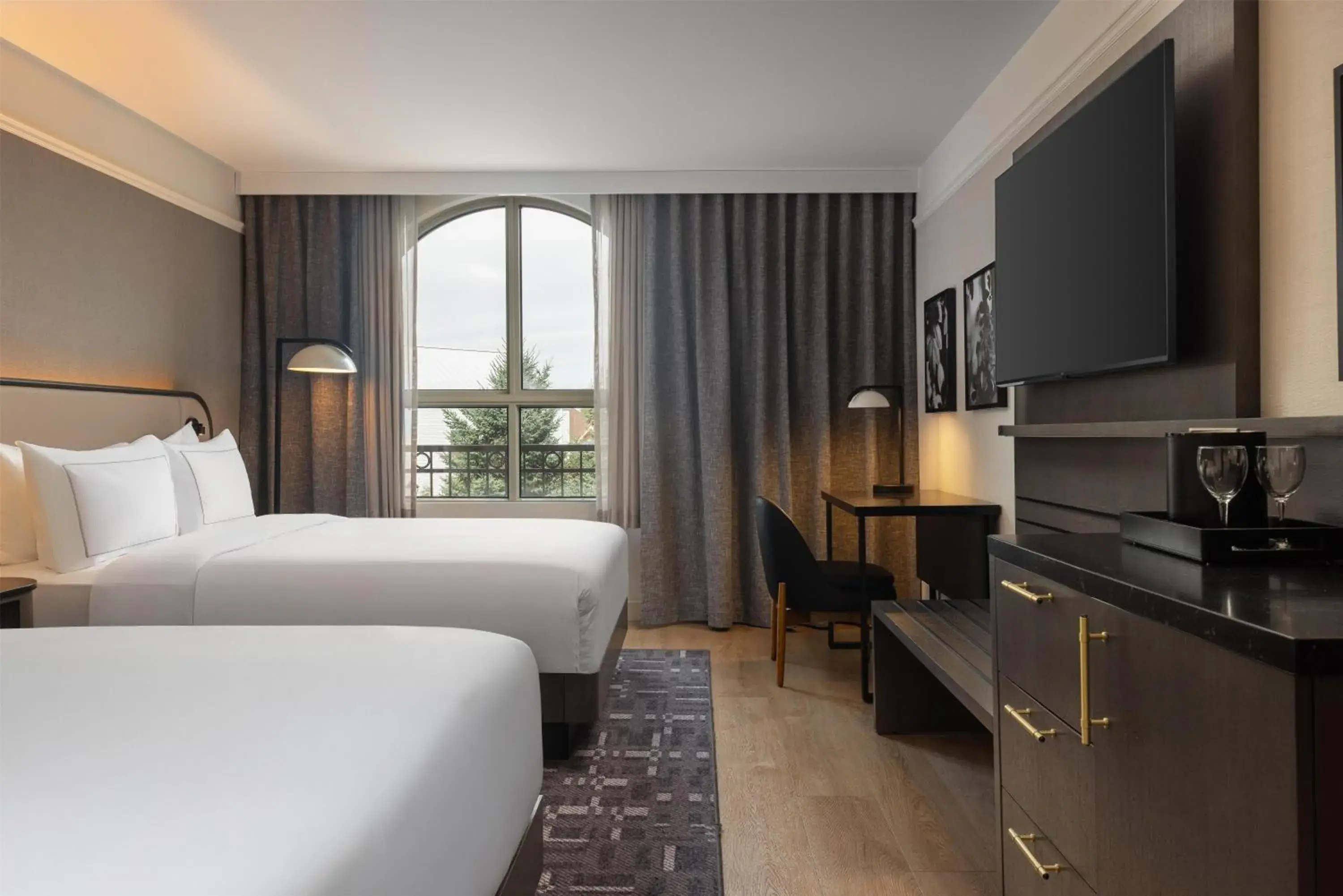 Queen Room with Two Queen Beds in Hotel Vallea Bromont, Tapestry Collection by Hilton Queen Room with Two Queen Beds in Hotel Vallea Bromont, Tapestry Collection by Hilton