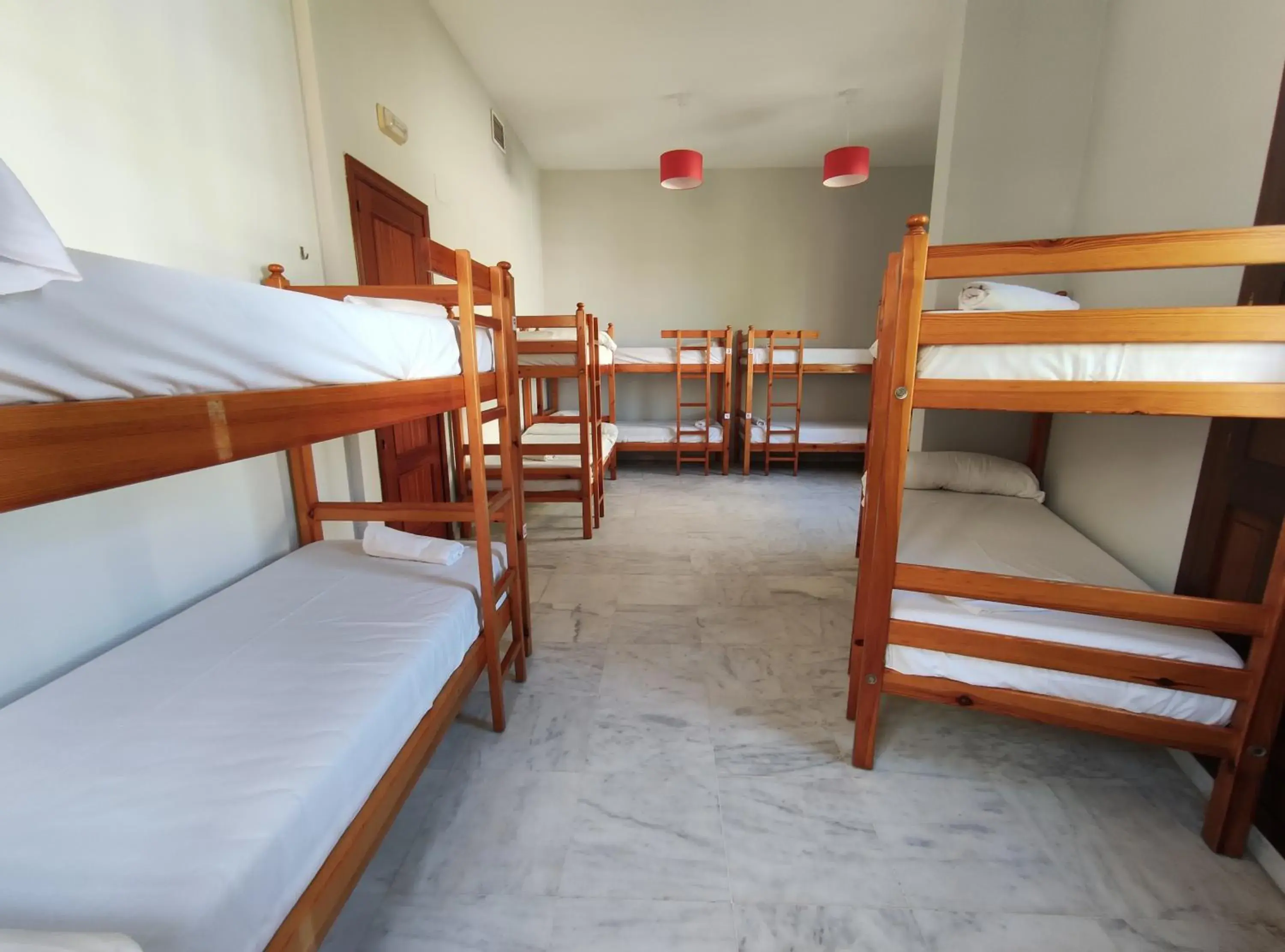 Bed in 10-Bed Mixed Dormitory Room in New Samay Hostel Bed in 10-Bed Mixed Dormitory Room in New Samay Hostel