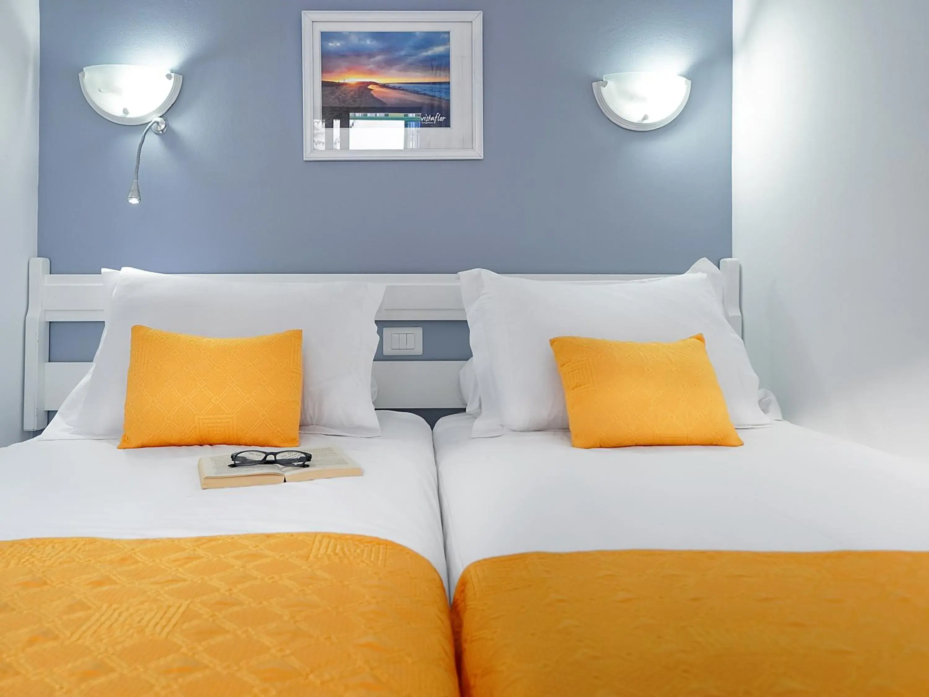 Two-Bedroom Bungalow (3 Adults + 2 Children) in Bungalows Vistaflor Two-Bedroom Bungalow (3 Adults + 2 Children) in Bungalows Vistaflor