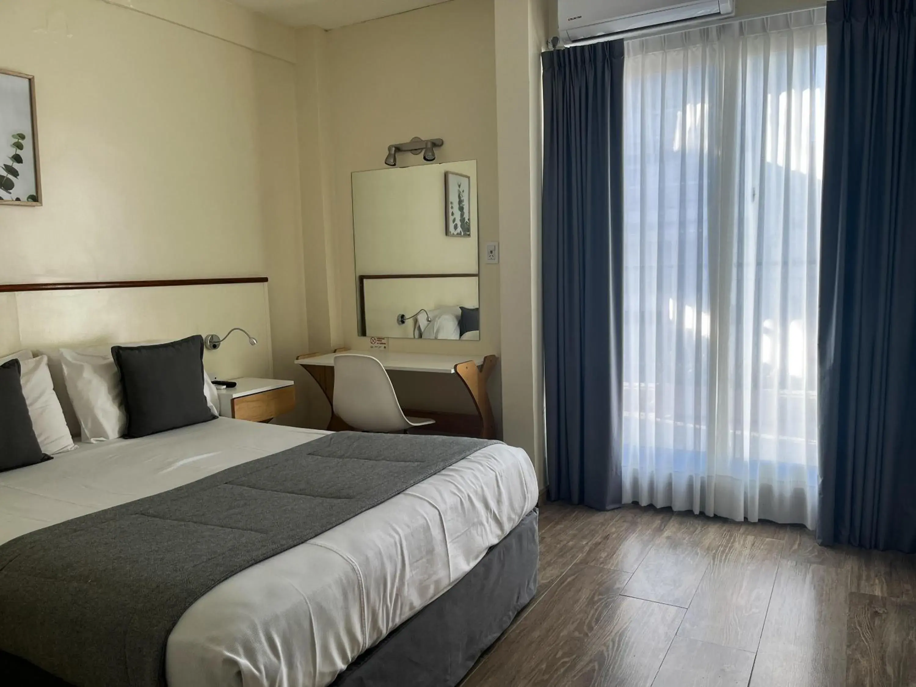 Double Room in Alpino Hotel Double Room in Alpino Hotel