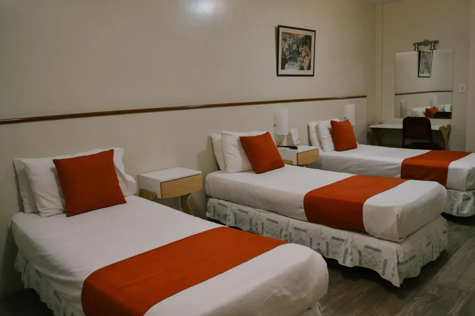 Triple Room in Alpino Hotel Triple Room in Alpino Hotel