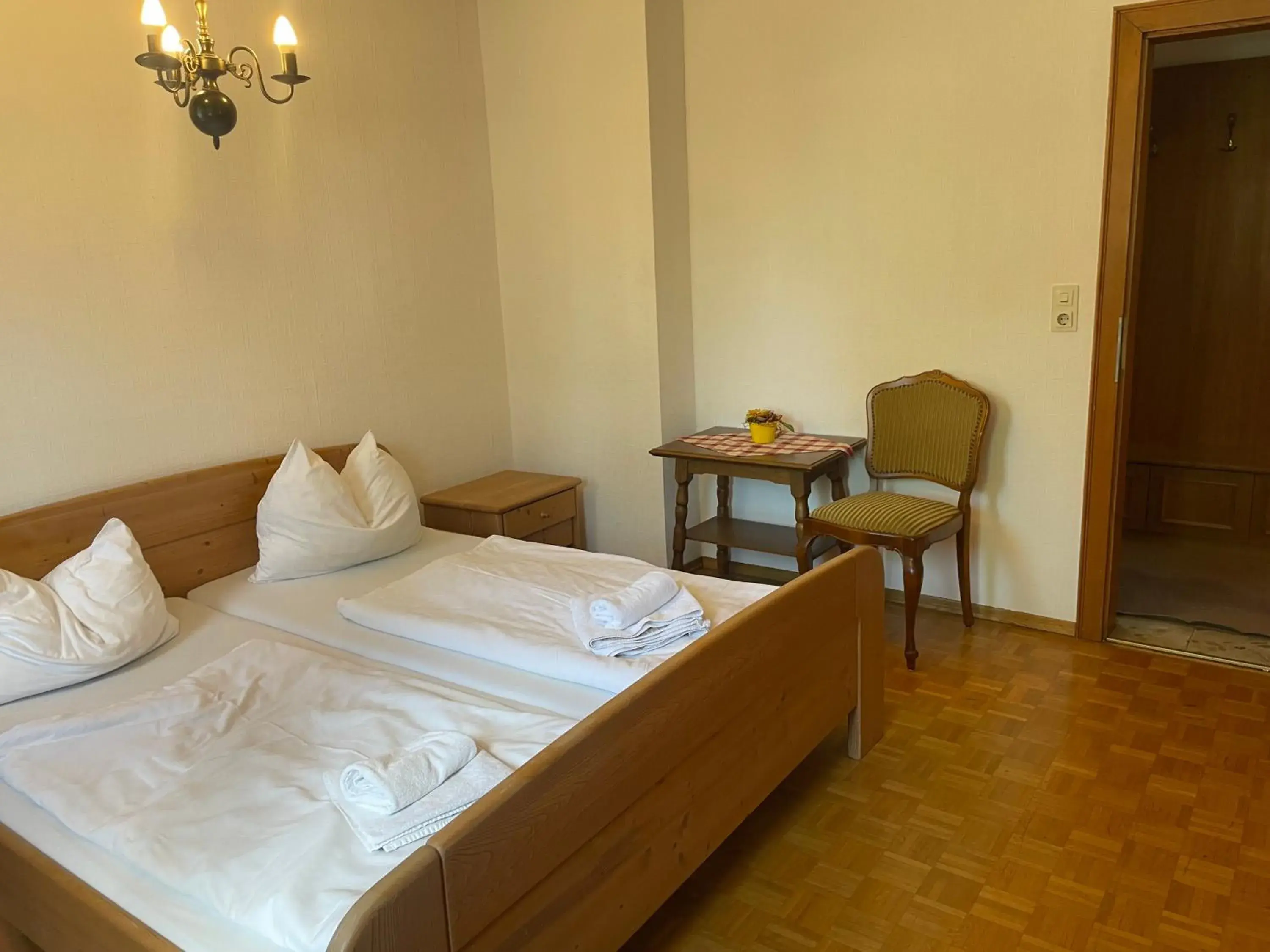 Apartment (8 Adults) in Hotel-Restaurant Moser Pöchlarn Apartment (8 Adults) in Hotel-Restaurant Moser Pöchlarn