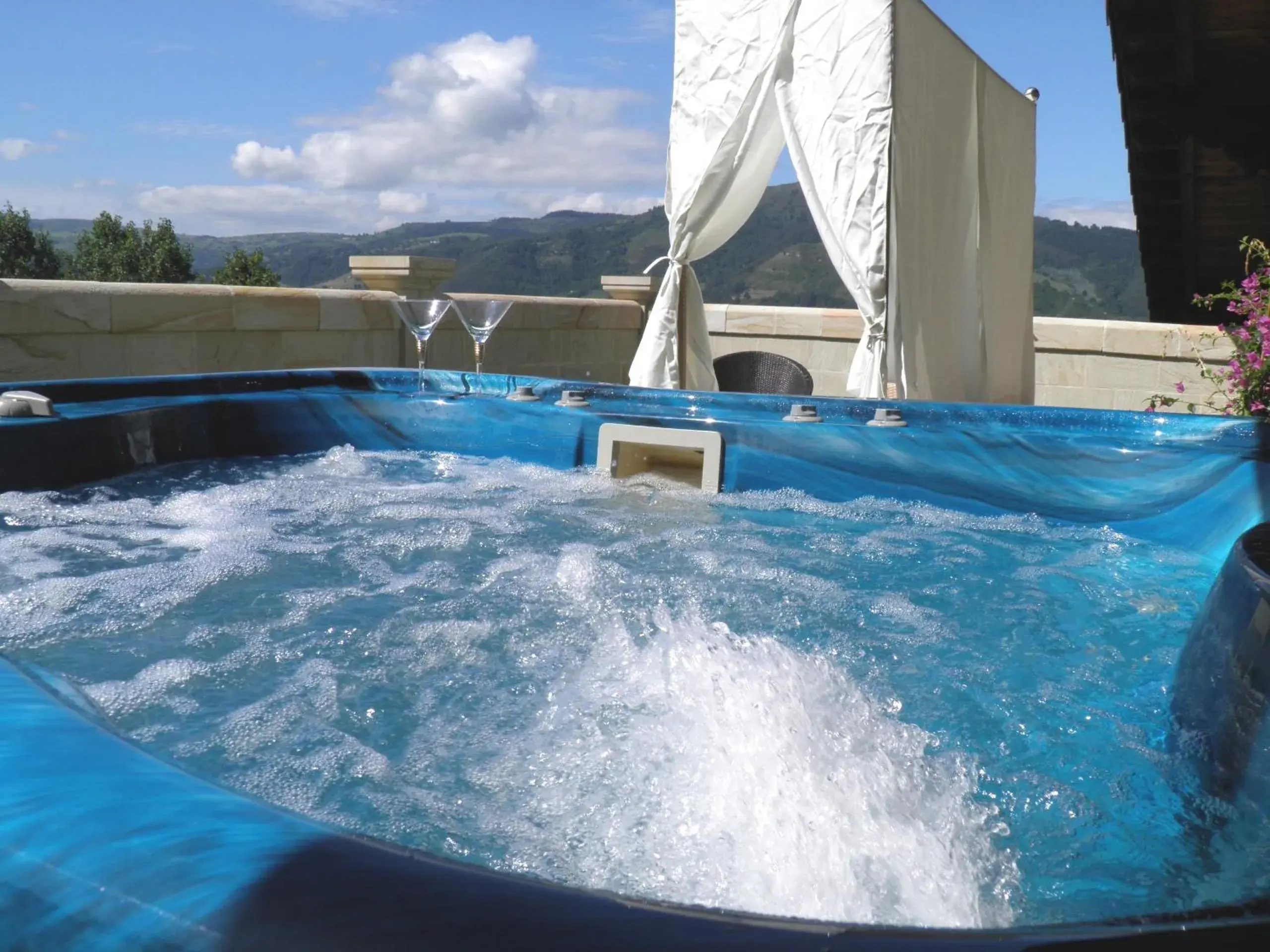 Luxury Suite with Spa Bath in Palacio de Trasvilla Luxury Suite with Spa Bath in Palacio de Trasvilla