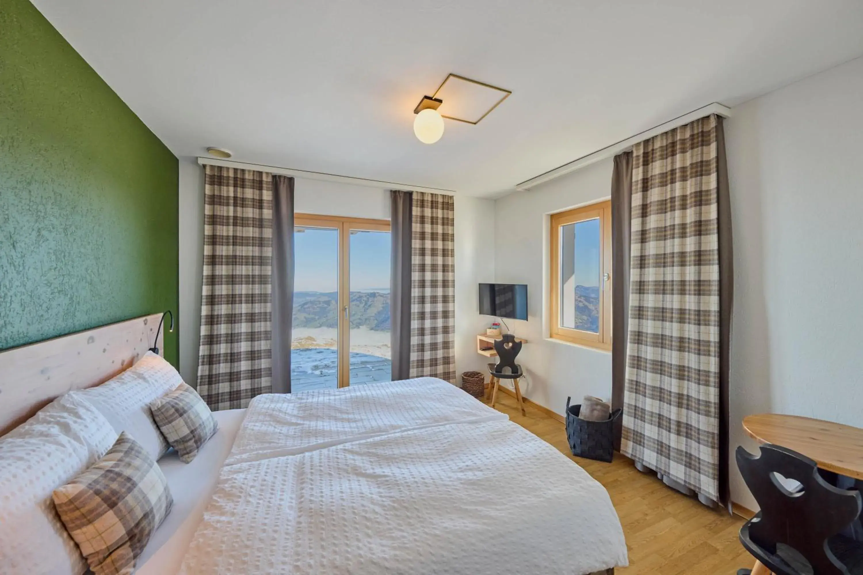 Double Room with Terrace in Fronalpstock Hotel & Restaurant Double Room with Terrace in Fronalpstock Hotel & Restaurant