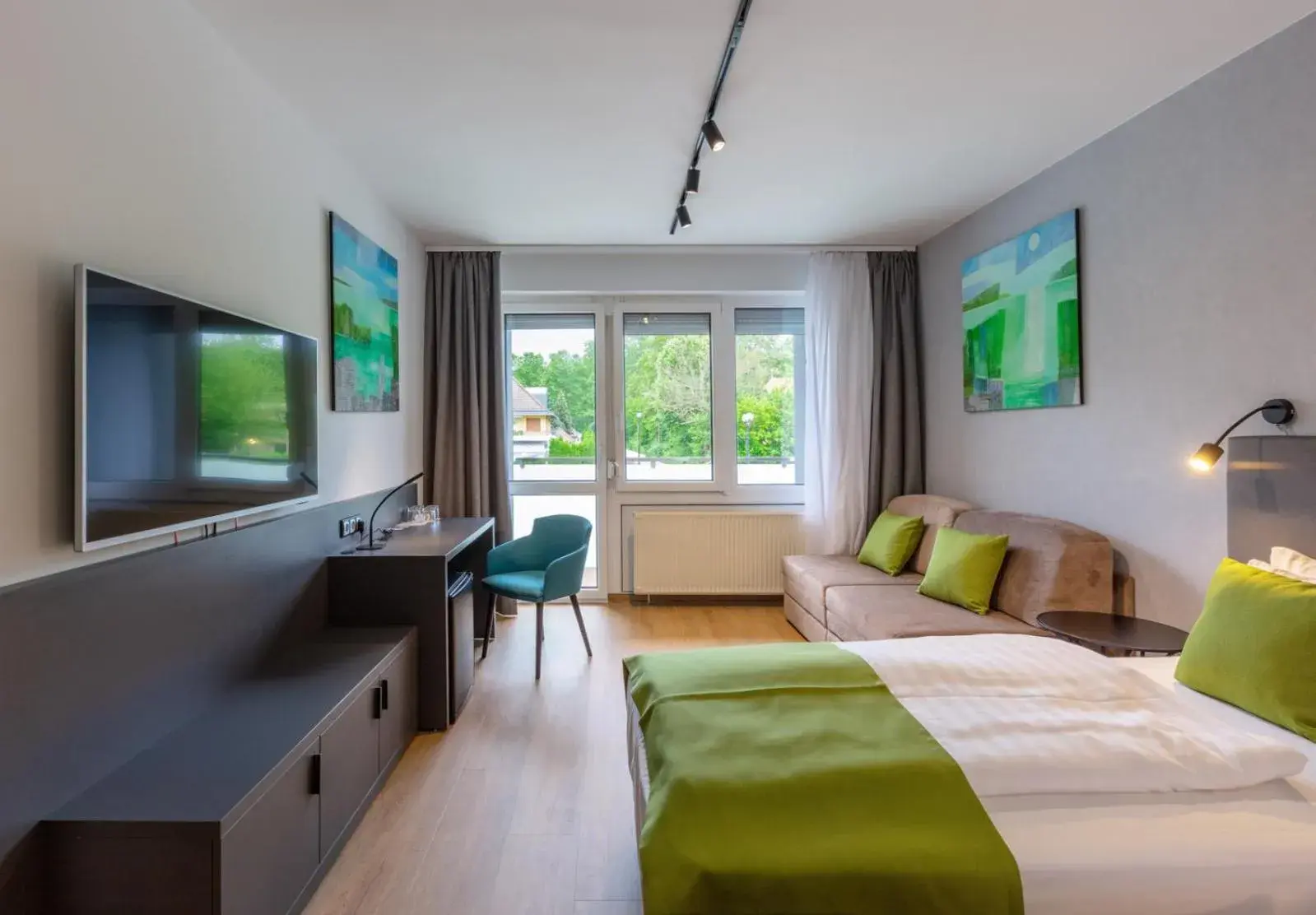 Family Room with Garden View in Hotel OTP Balatonszemes Family Room with Garden View in Hotel OTP Balatonszemes