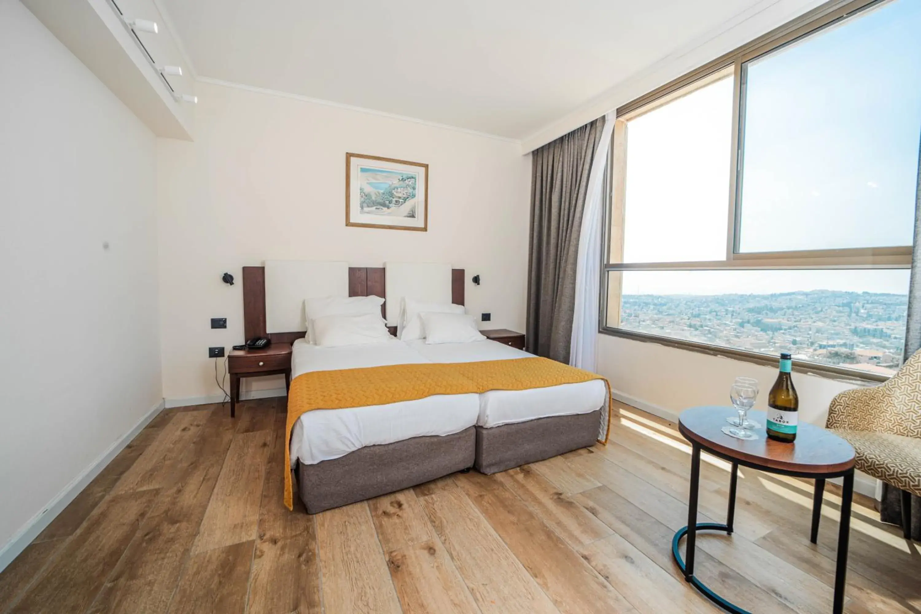 Suite - single occupancy in Plaza Nof HaGalil Suite - single occupancy in Plaza Nof HaGalil