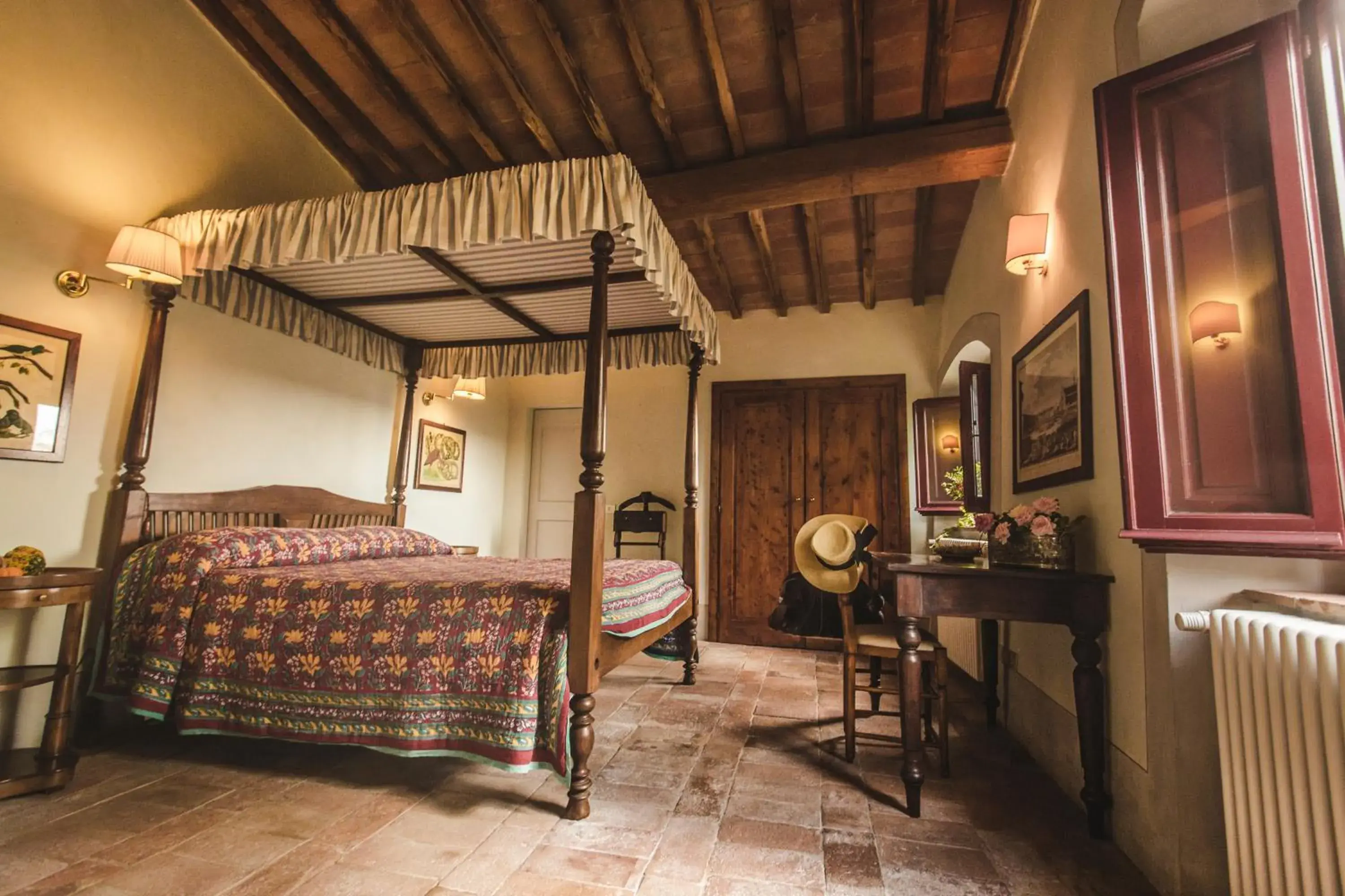 Deluxe Room in La Veronica Exclusive Chianti Resort Deluxe Room in La Veronica Exclusive Chianti Resort