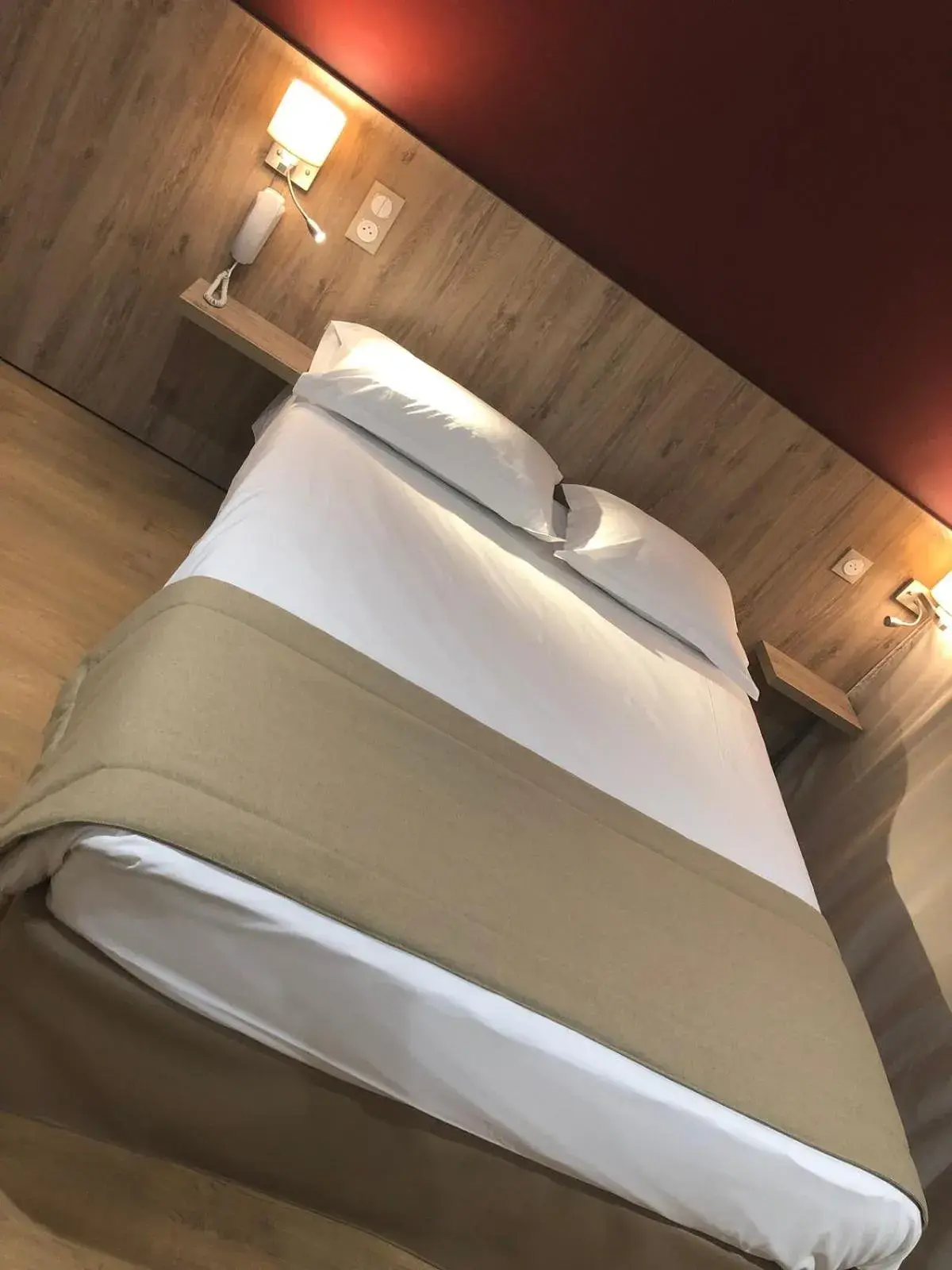 Triple Room in Hotel Victor Hugo Triple Room in Hotel Victor Hugo