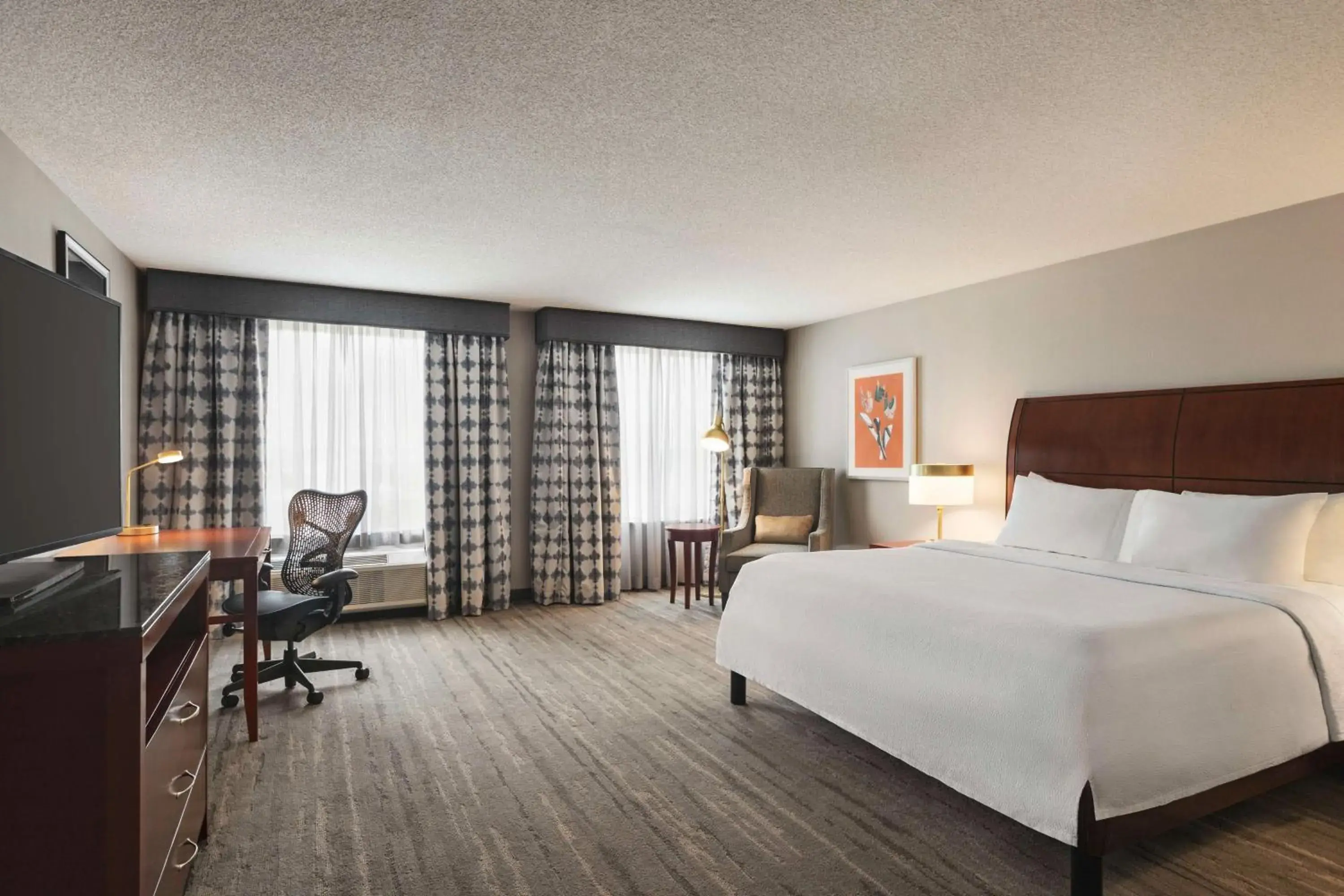 King Room with Roll-In Shower - Mobility/Hearing Accessible in Hilton Garden Inn Fort Myers Airport/FGCU King Room with Roll-In Shower - Mobility/Hearing Accessible in Hilton Garden Inn Fort Myers Airport/FGCU