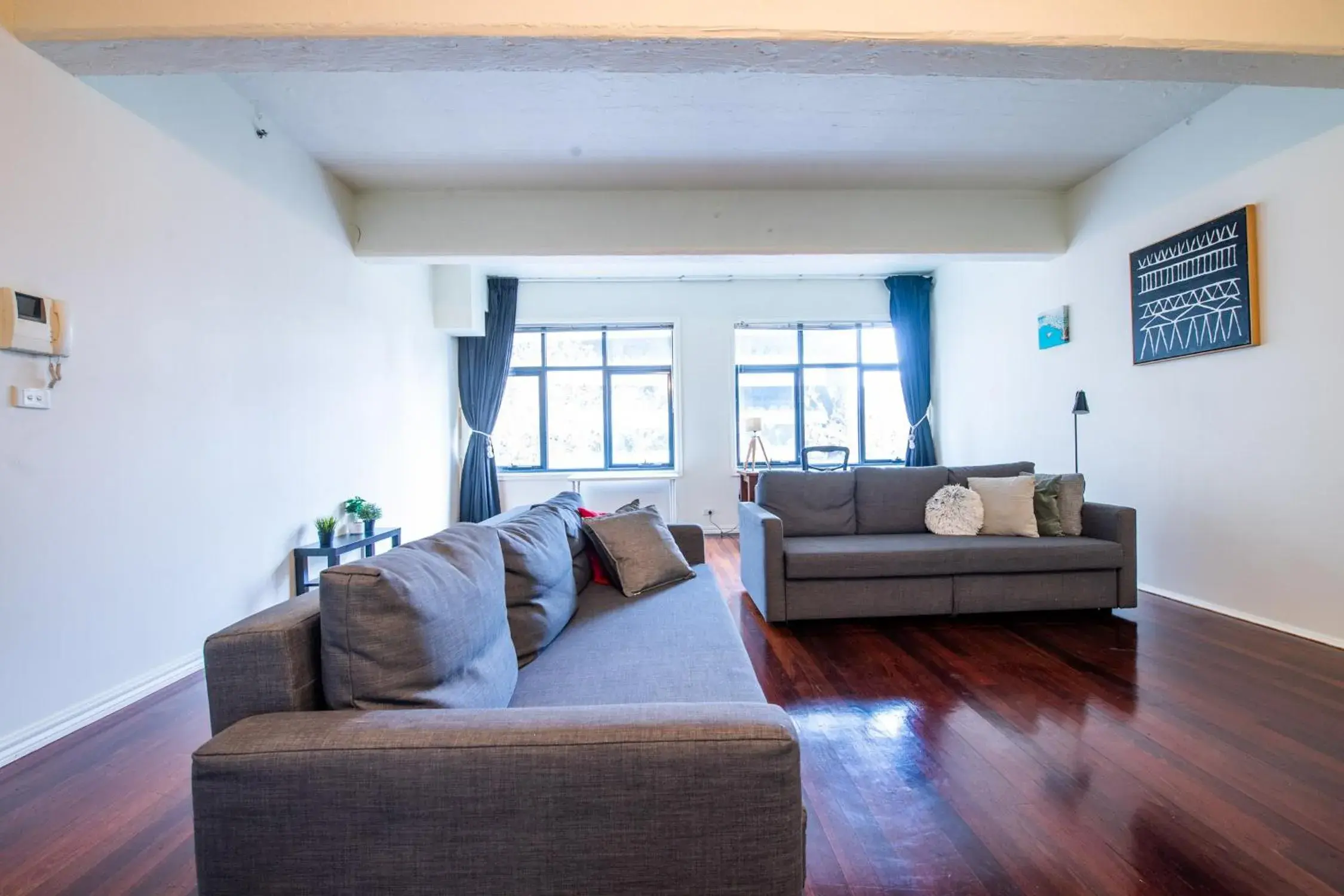 ReadySet Apartments on King ReadySet Apartments on King