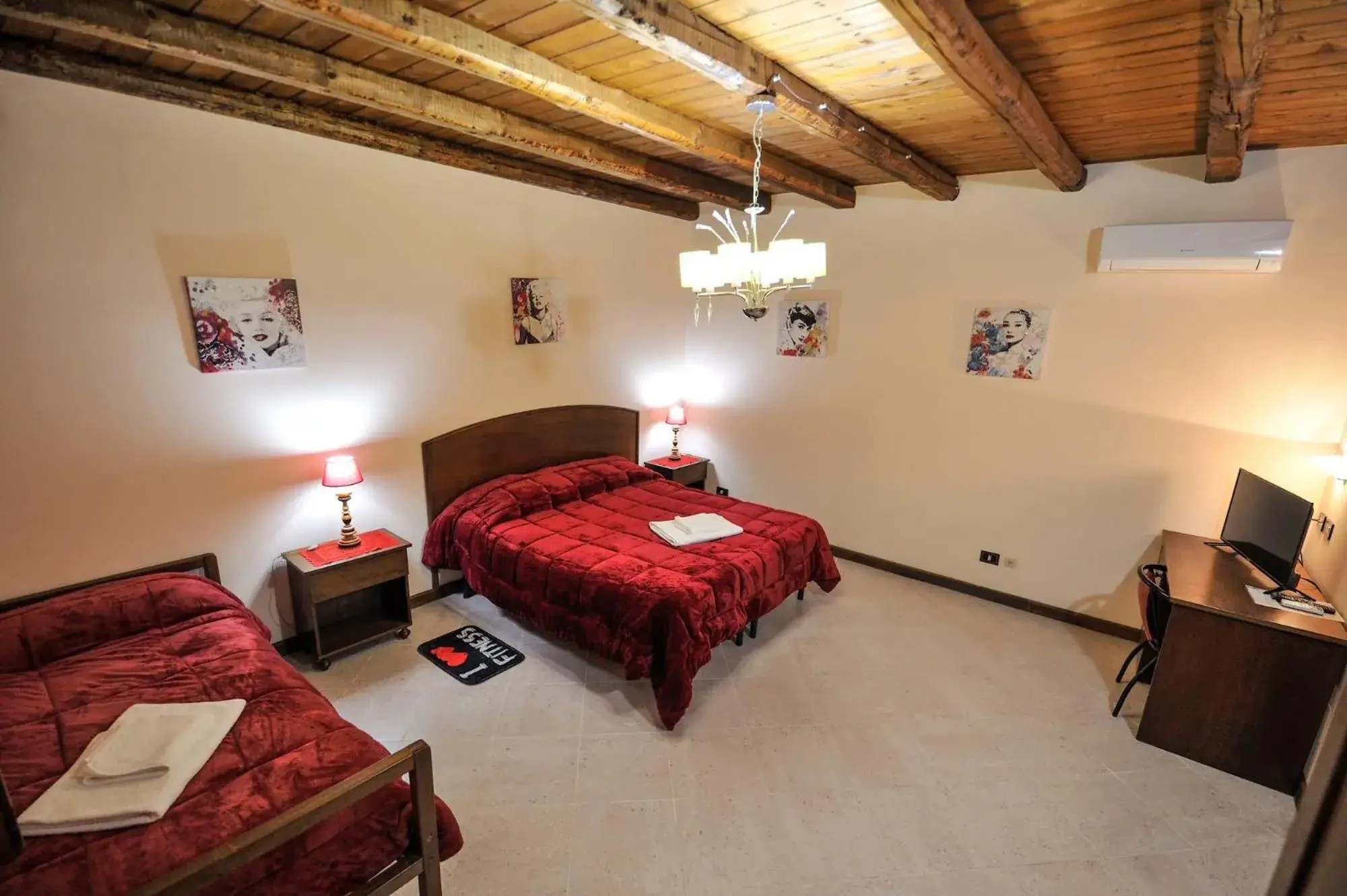 Triple Room in Hotel Piccolo Triple Room in Hotel Piccolo