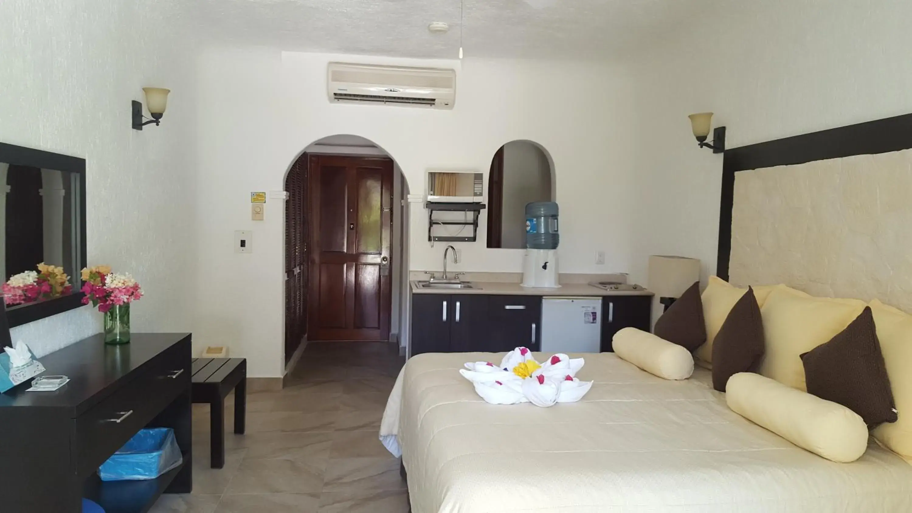 King Room Beachfront in Hotel Club Akumal Caribe King Room Beachfront in Hotel Club Akumal Caribe