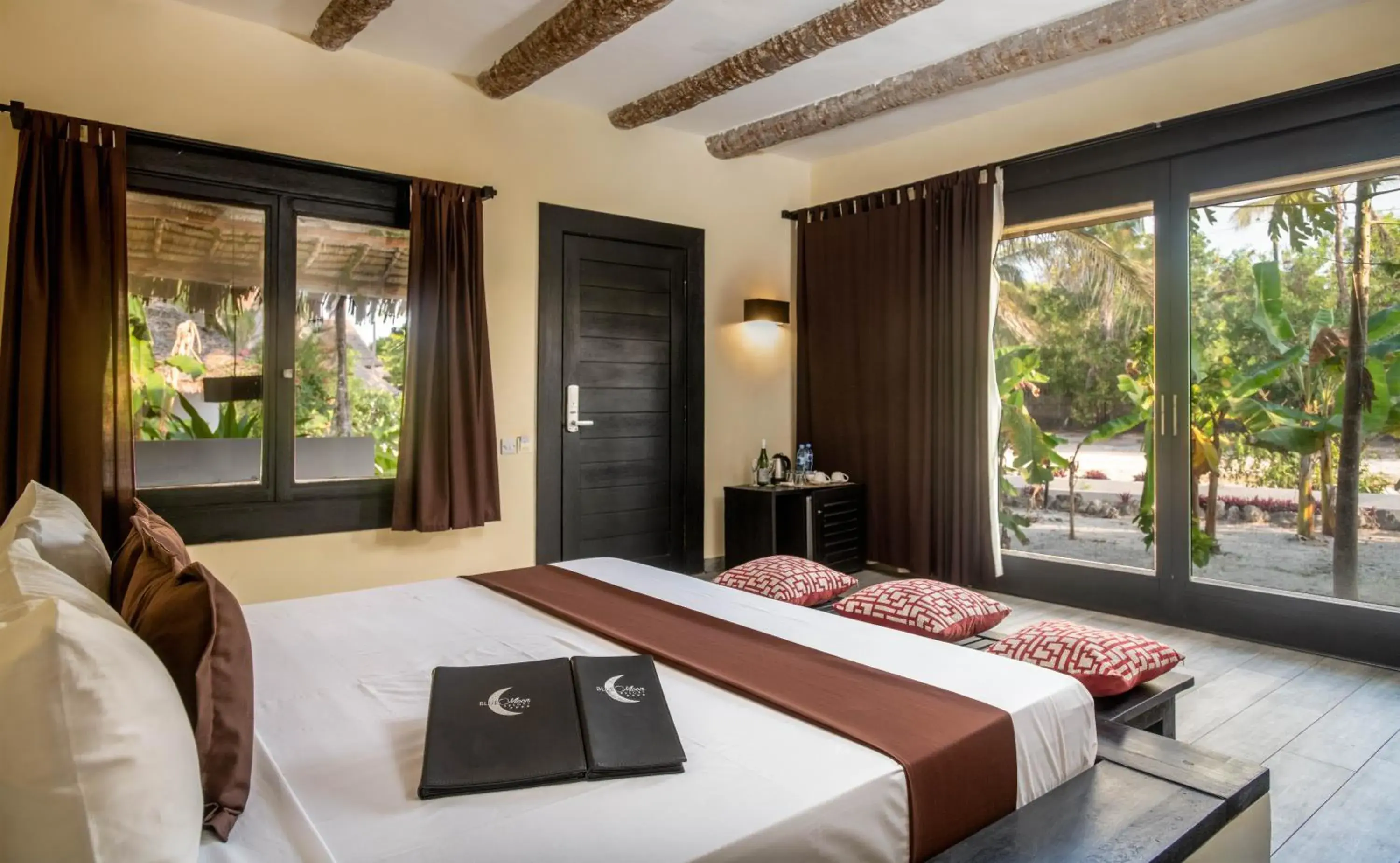 Superior King Room in Blue Moon Resort Superior King Room in Blue Moon Resort