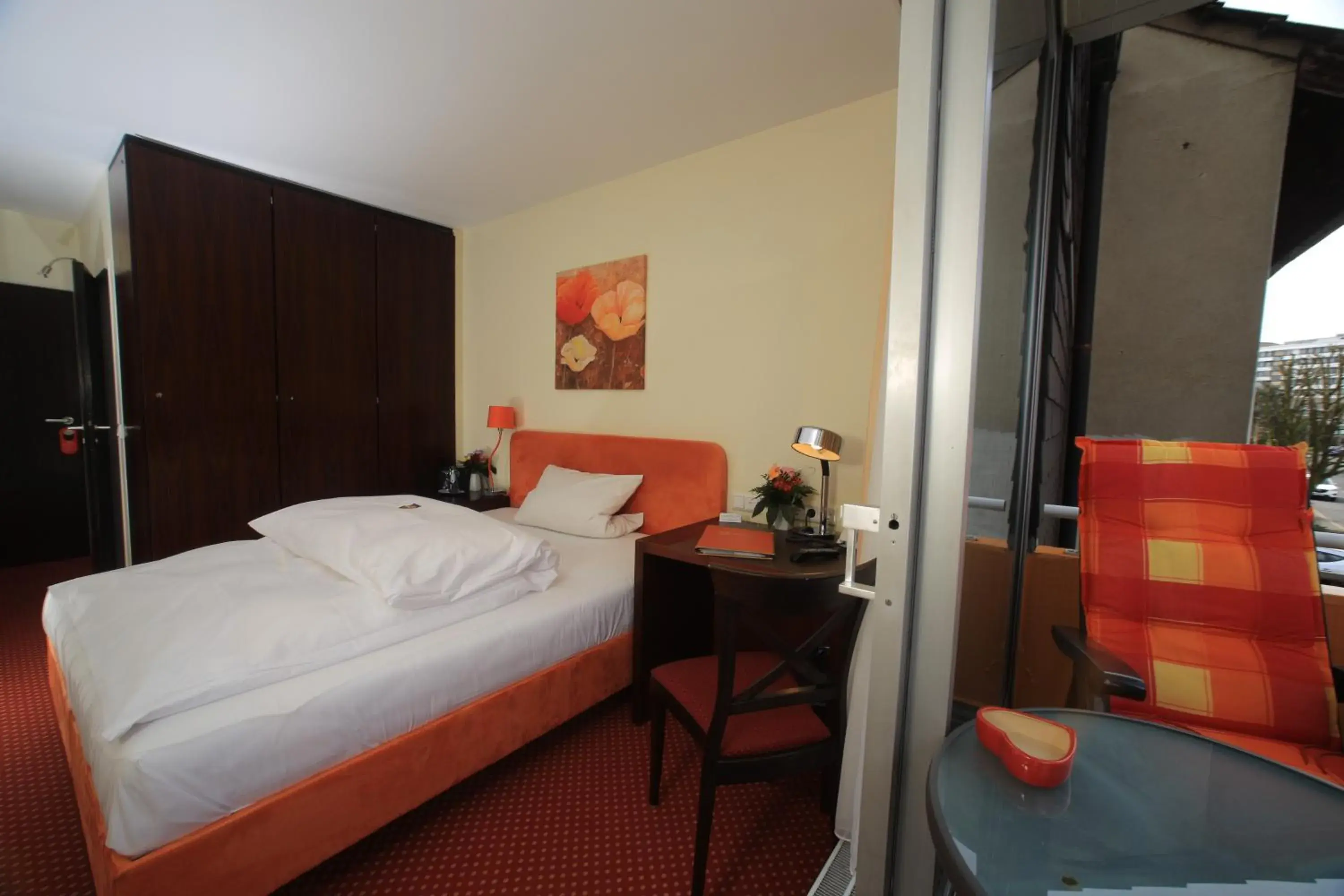 Single Room with Balcony in Hotel Unterfeldhaus Single Room with Balcony in Hotel Unterfeldhaus