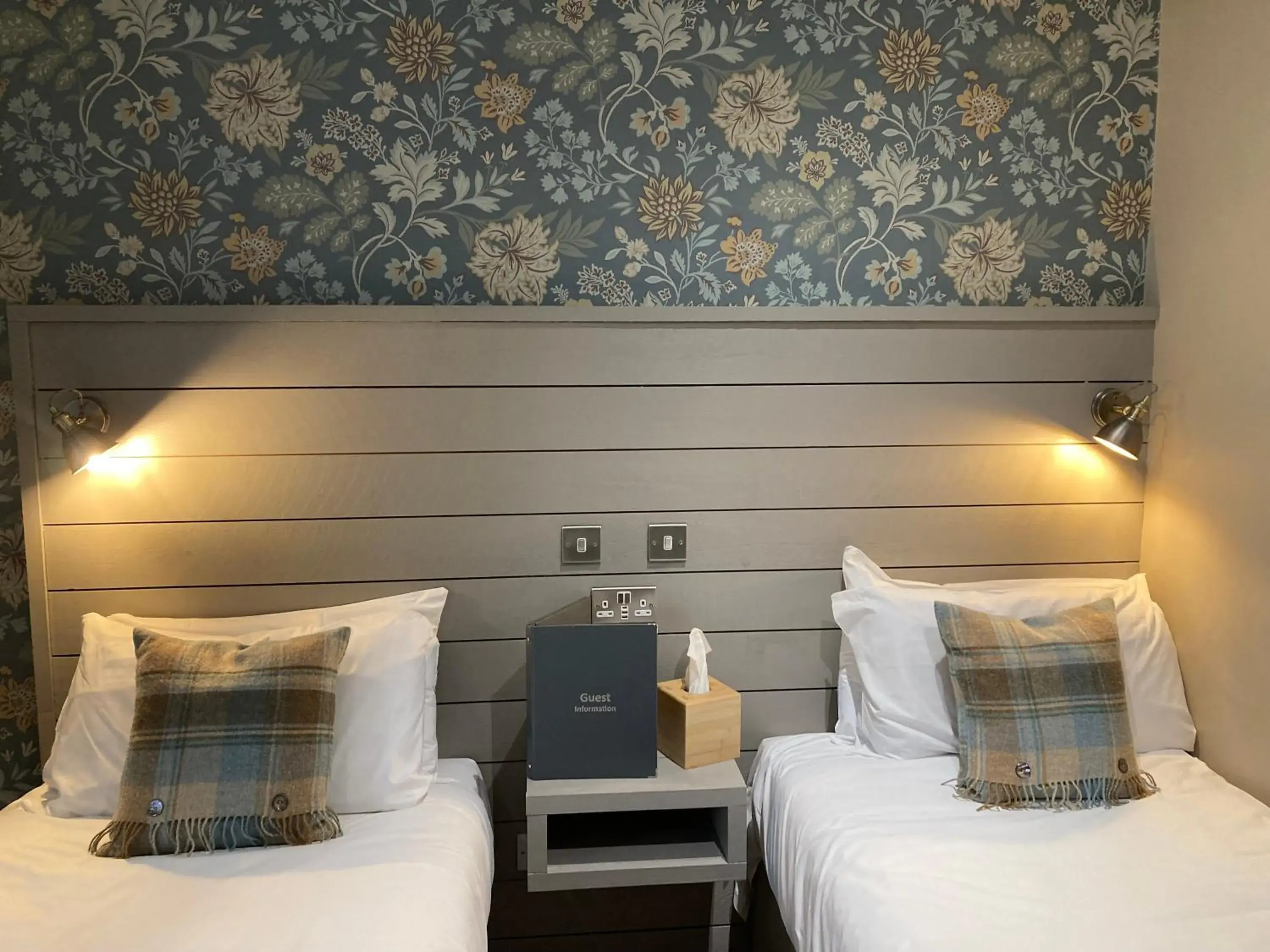 Small Twin Room in West Port Hotel Small Twin Room in West Port Hotel