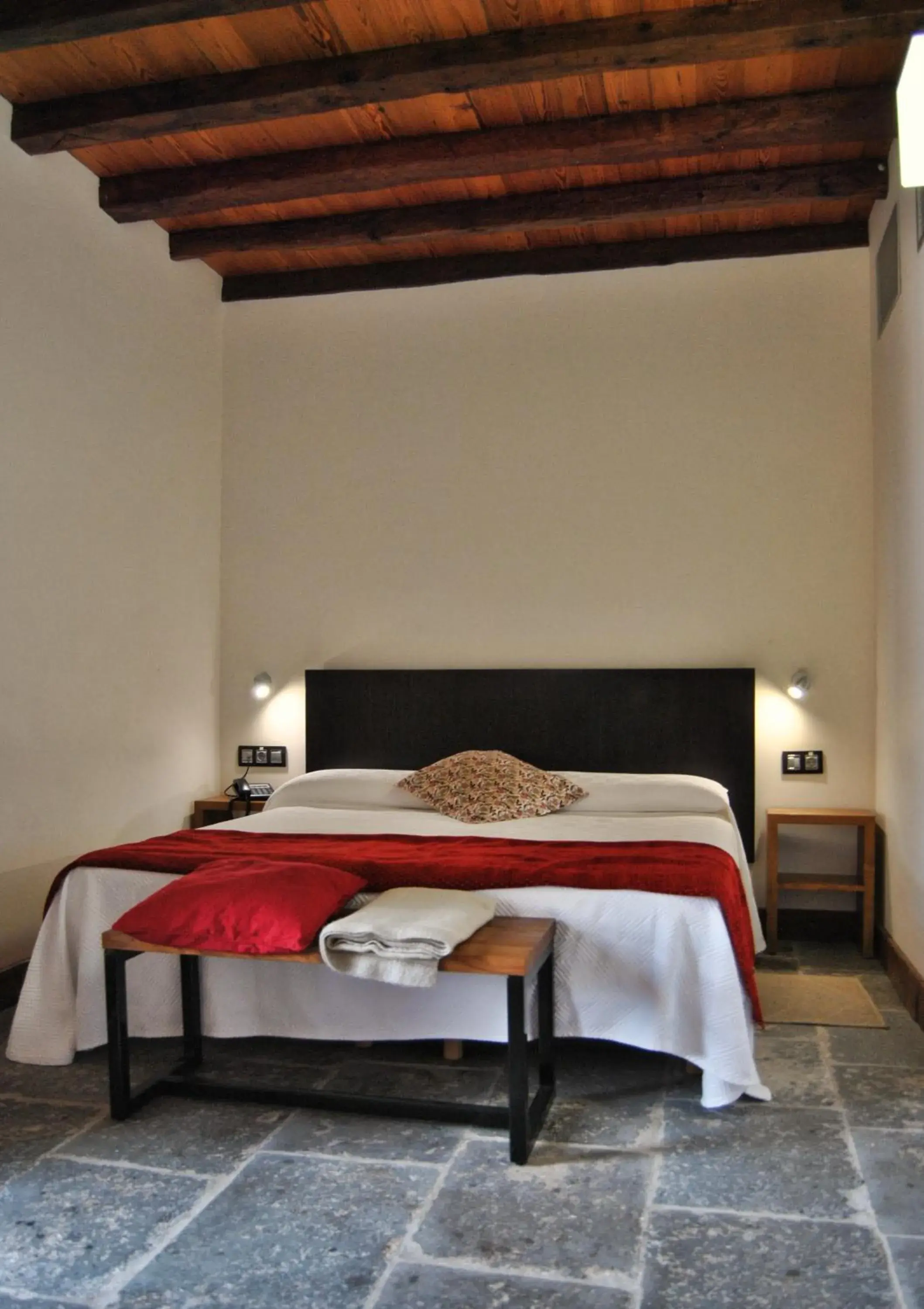 Triple Room in Hotel Rural El Mondalón Triple Room in Hotel Rural El Mondalón