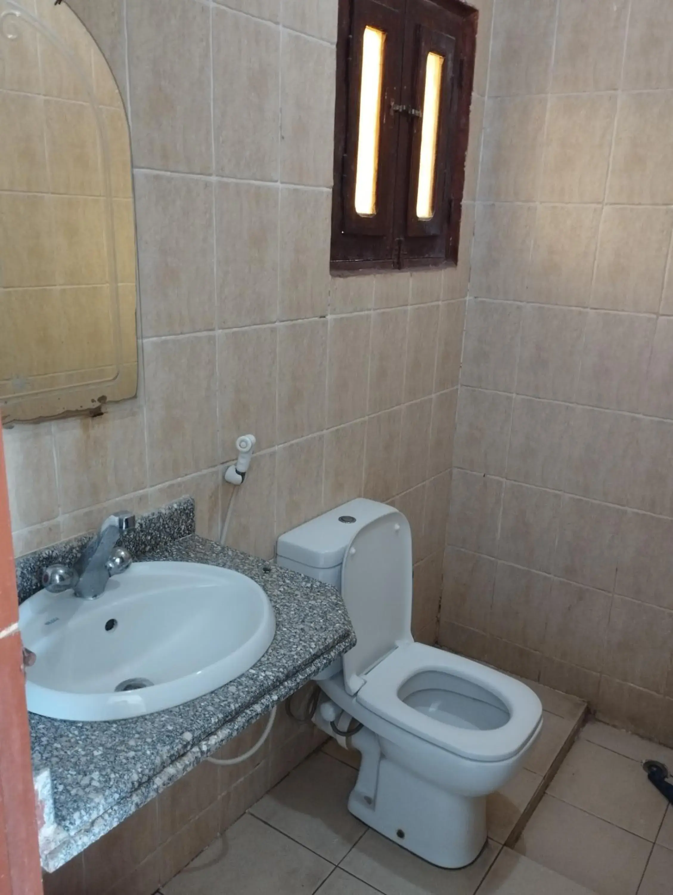 Standard Single Room - single occupancy in Jowhara Hotel Standard Single Room - single occupancy in Jowhara Hotel