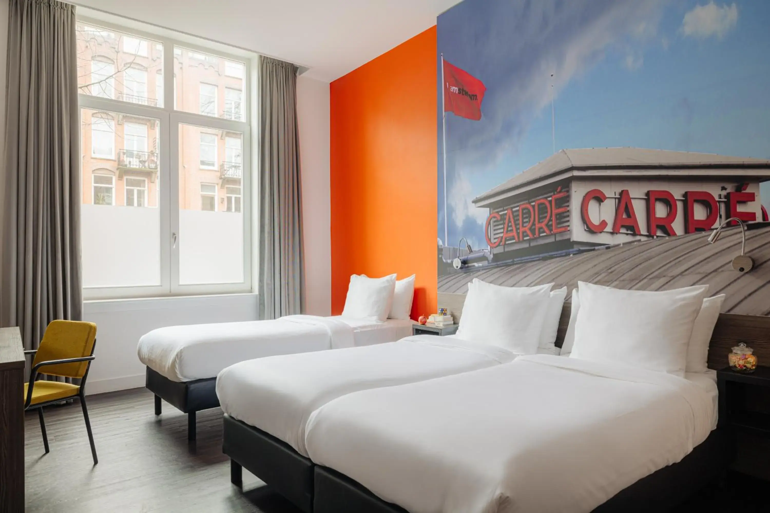 Superior Triple Room in The Manor Amsterdam Superior Triple Room in The Manor Amsterdam