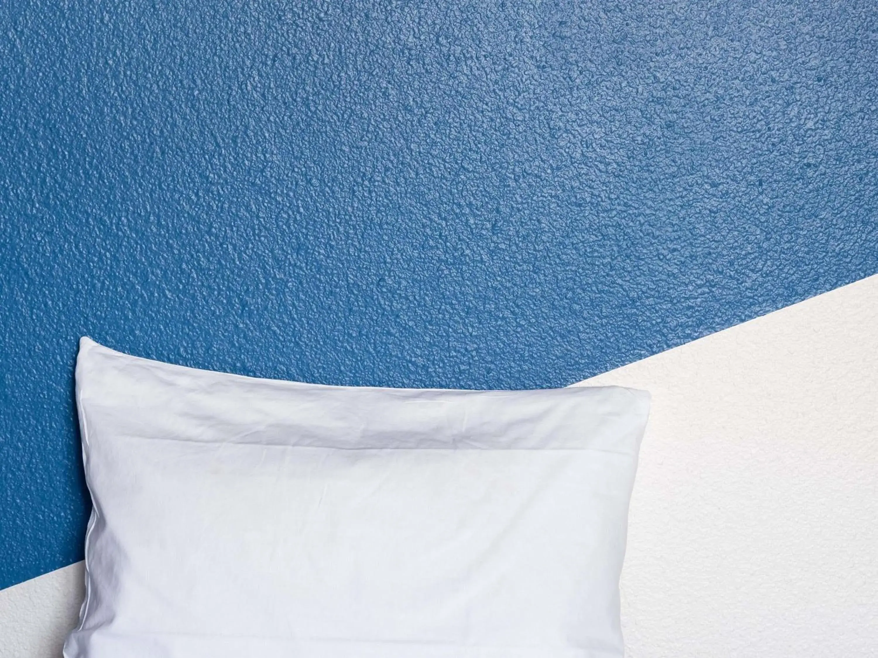 Single Pop Room with Two Single Beds in greet Chartres Est Single Pop Room with Two Single Beds in greet Chartres Est