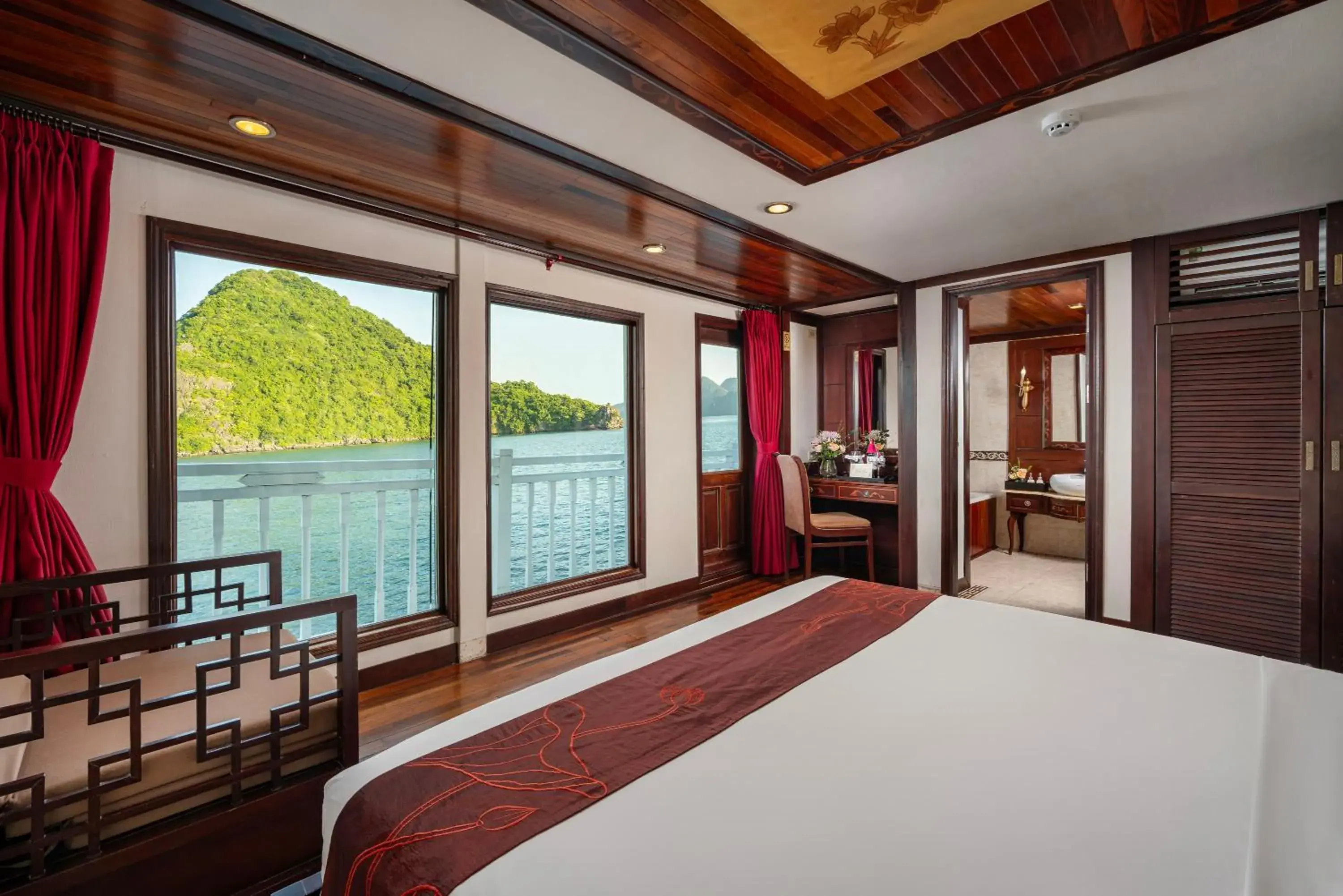 Presidential Suite With Sea View - 2 Days 1 Night in Indochina Sails Ha Long Bay Presidential Suite With Sea View - 2 Days 1 Night in Indochina Sails Ha Long Bay