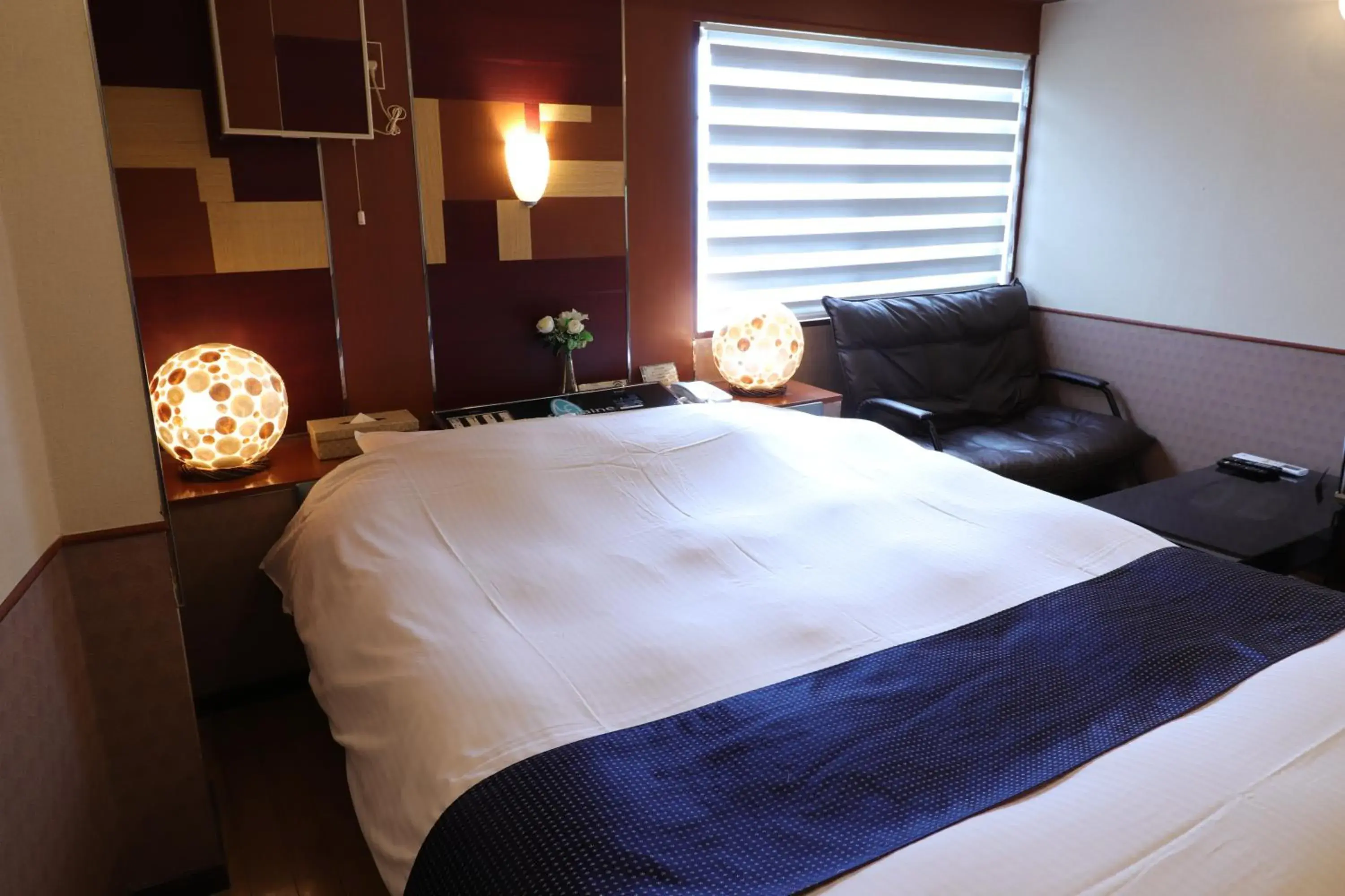 Double Room with Private Bathroom - single occupancy in 天然個室温泉 HOTEL Lafontaine 諏訪 Double Room with Private Bathroom - single occupancy in 天然個室温泉 HOTEL Lafontaine 諏訪