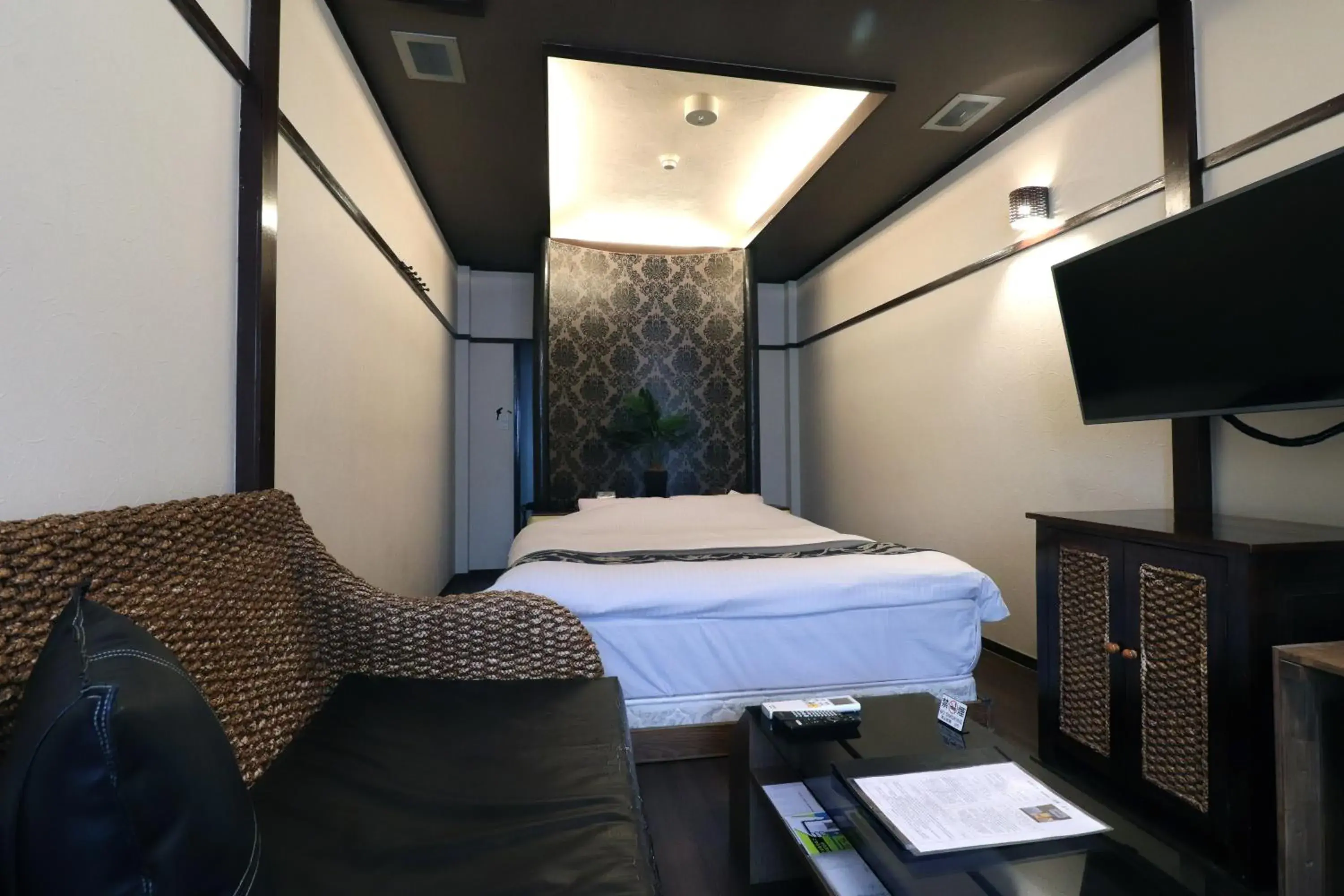 Standard Double Room - single occupancy in 天然個室温泉 HOTEL Lafontaine 諏訪 Standard Double Room - single occupancy in 天然個室温泉 HOTEL Lafontaine 諏訪