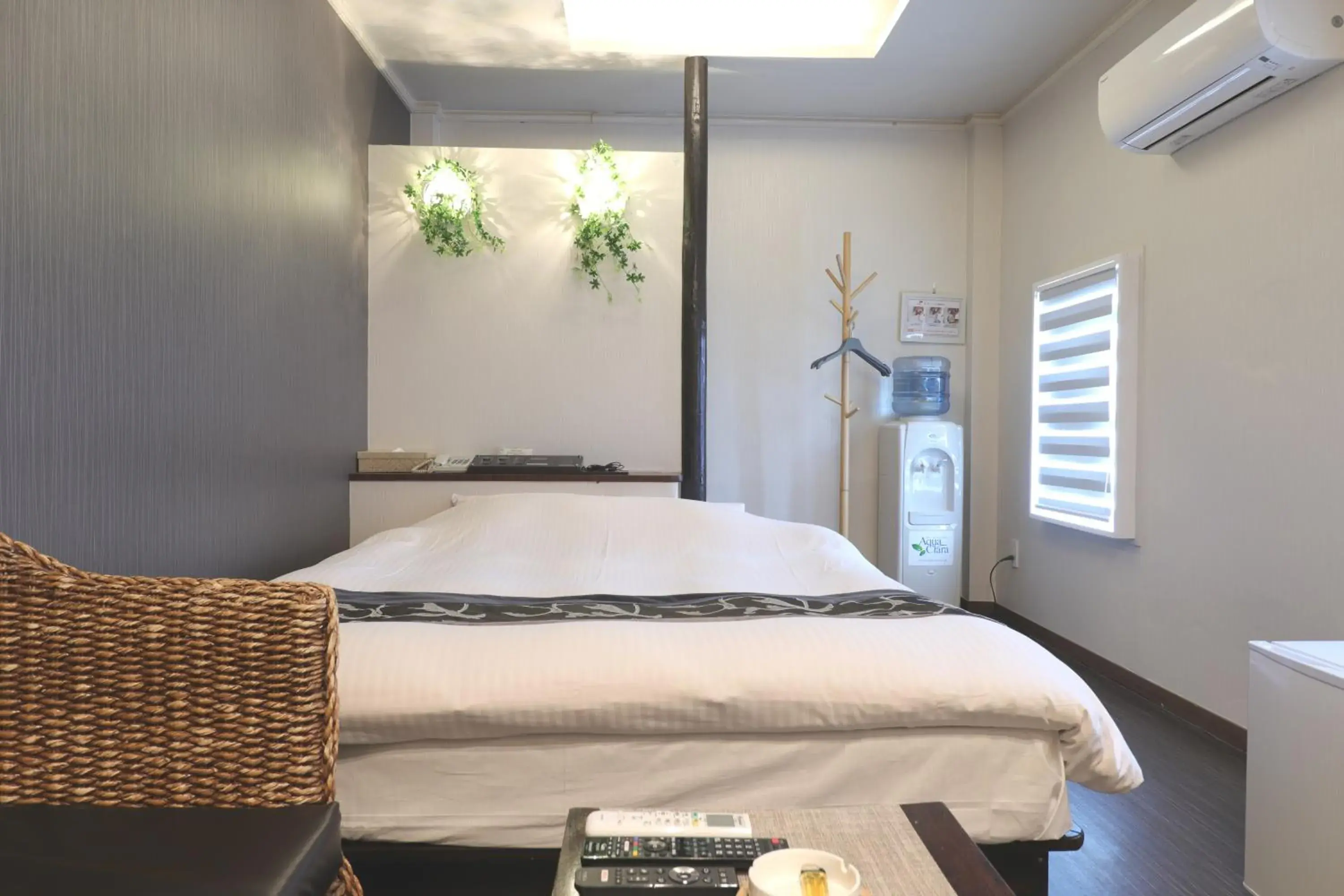 Standard Queen Room - single occupancy in 天然個室温泉 HOTEL Lafontaine 諏訪 Standard Queen Room - single occupancy in 天然個室温泉 HOTEL Lafontaine 諏訪