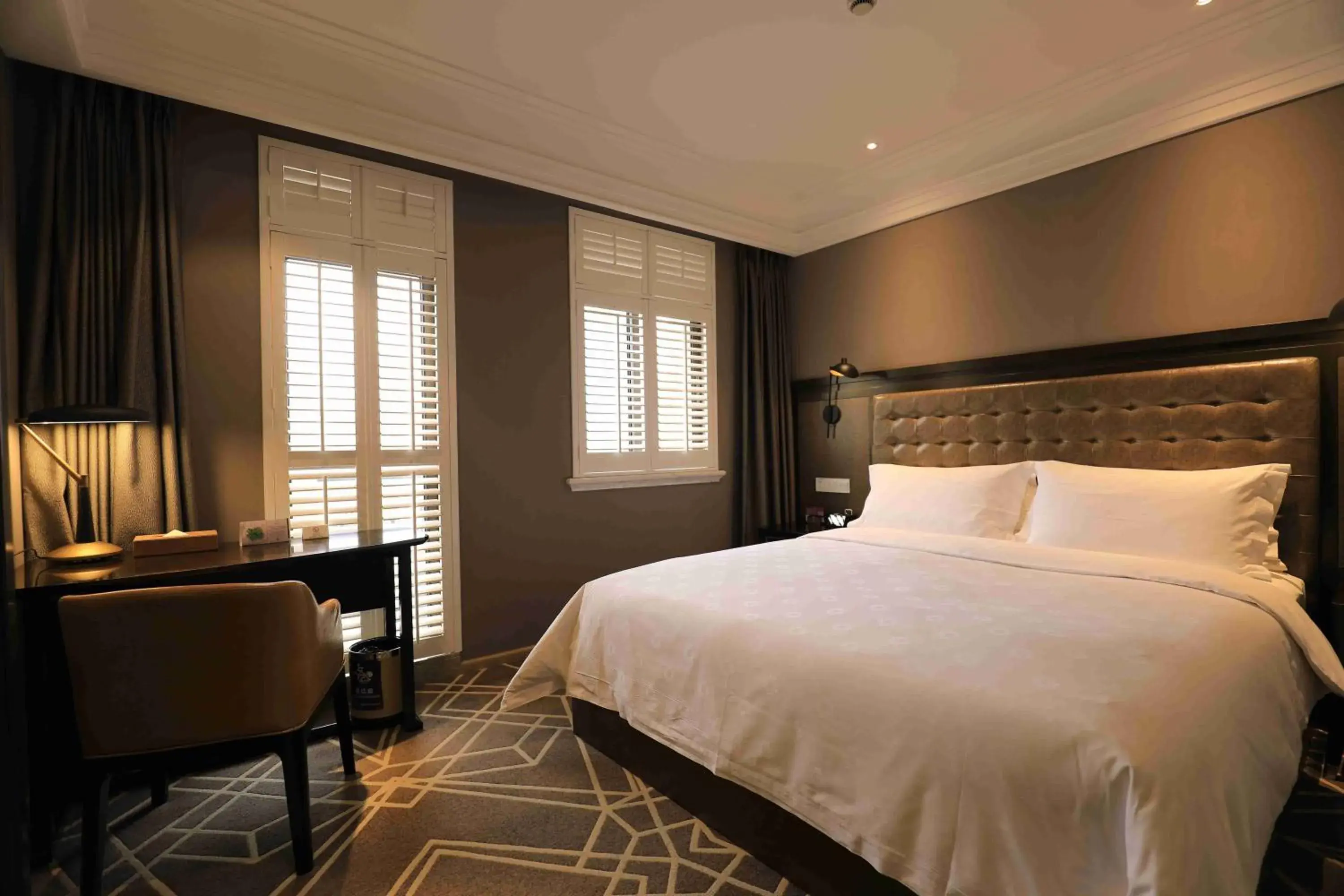 Super Sassy Double Room in Jinjiang Metropolo Hotel Classic Nanjing Road (East) Shanghai Super Sassy Double Room in Jinjiang Metropolo Hotel Classic Nanjing Road (East) Shanghai