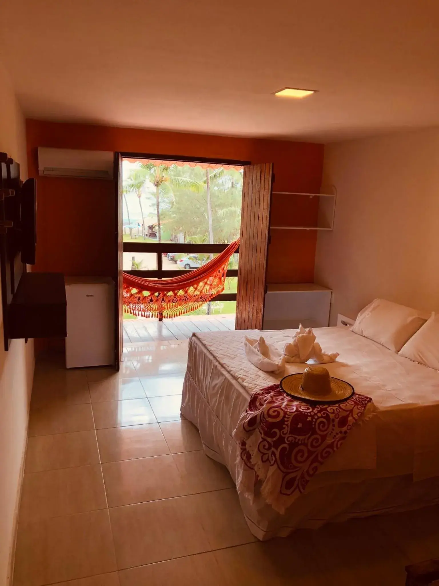 Room with Frontal Sea View and Balcony in Pousada Maraoka Room with Frontal Sea View and Balcony in Pousada Maraoka