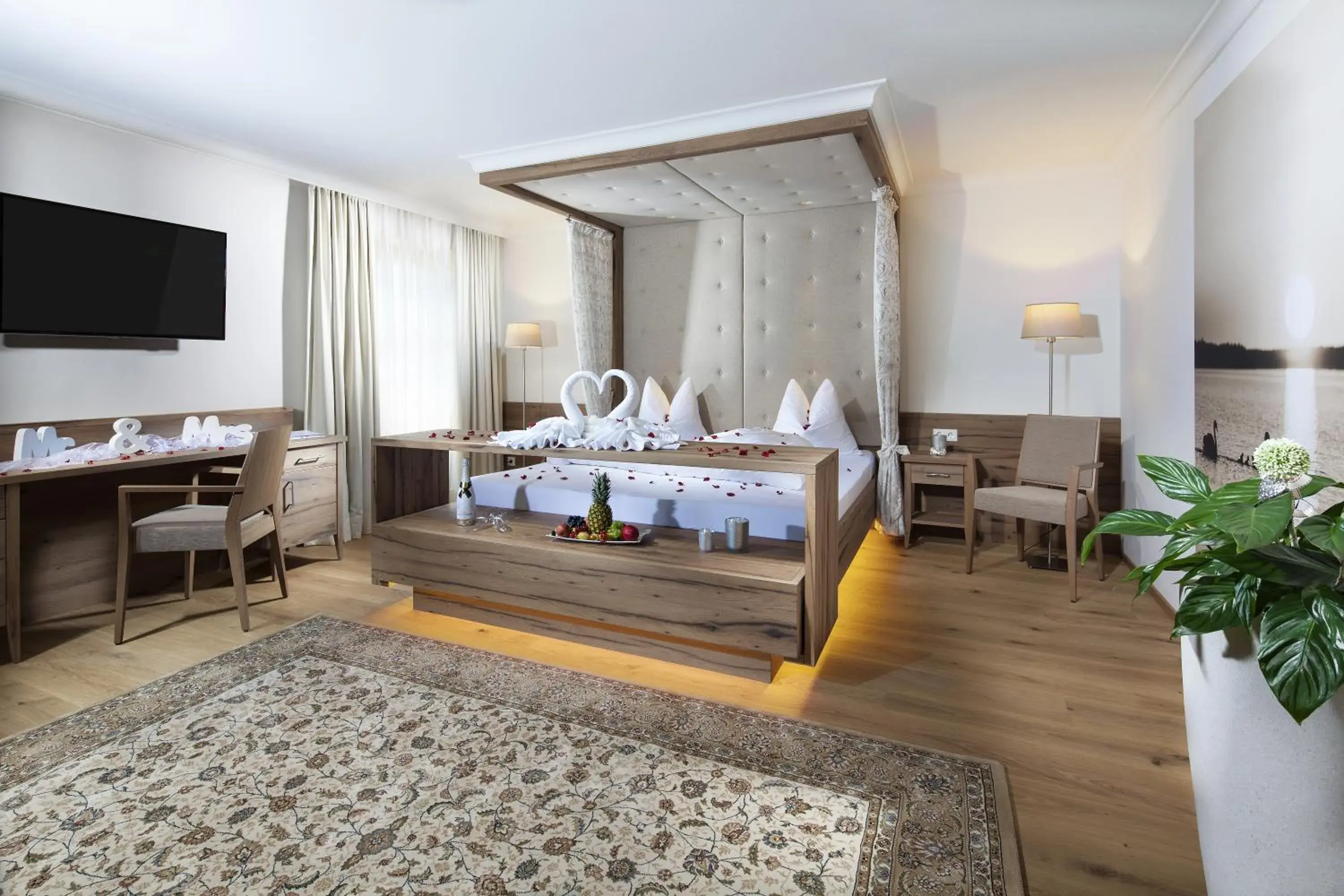 Honeymoon Suite in Hotel Metzgerwirt Honeymoon Suite in Hotel Metzgerwirt