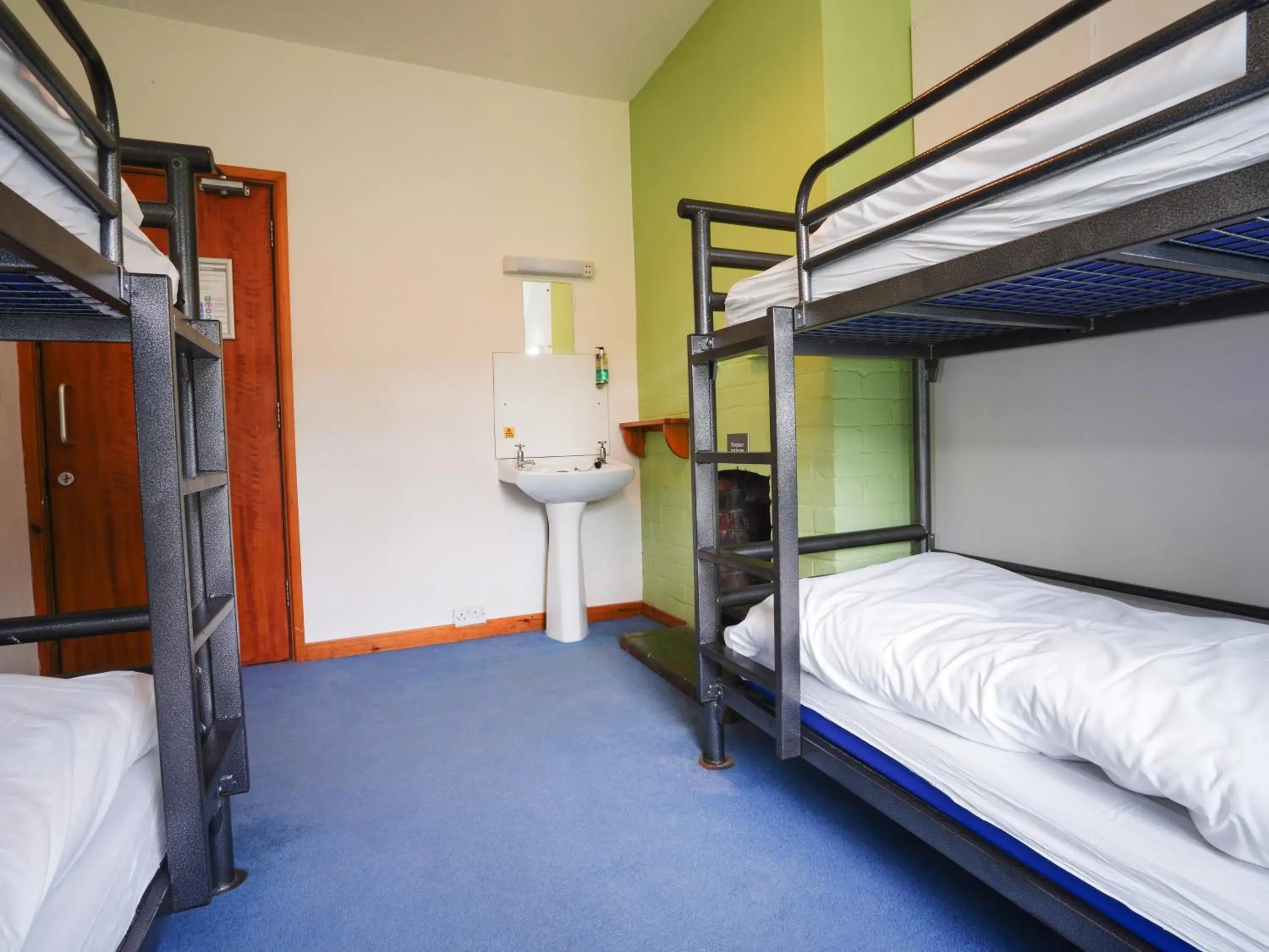 Quadruple Room with Shared Bathroom in YHA Borrowdale Quadruple Room with Shared Bathroom in YHA Borrowdale