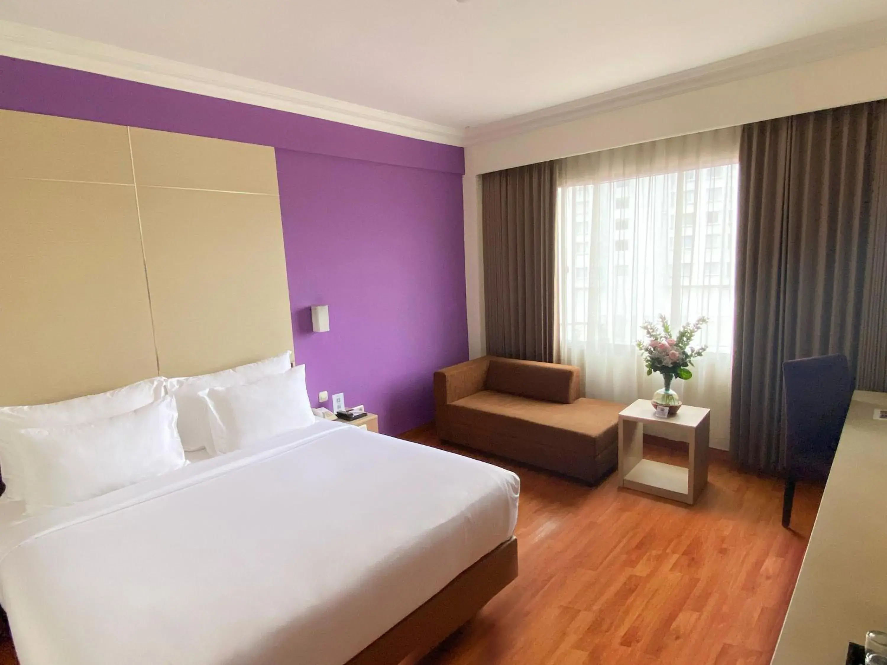 Deluxe Double Room in Grand Inna Tunjungan Hotel Surabaya Deluxe Double Room in Grand Inna Tunjungan Hotel Surabaya