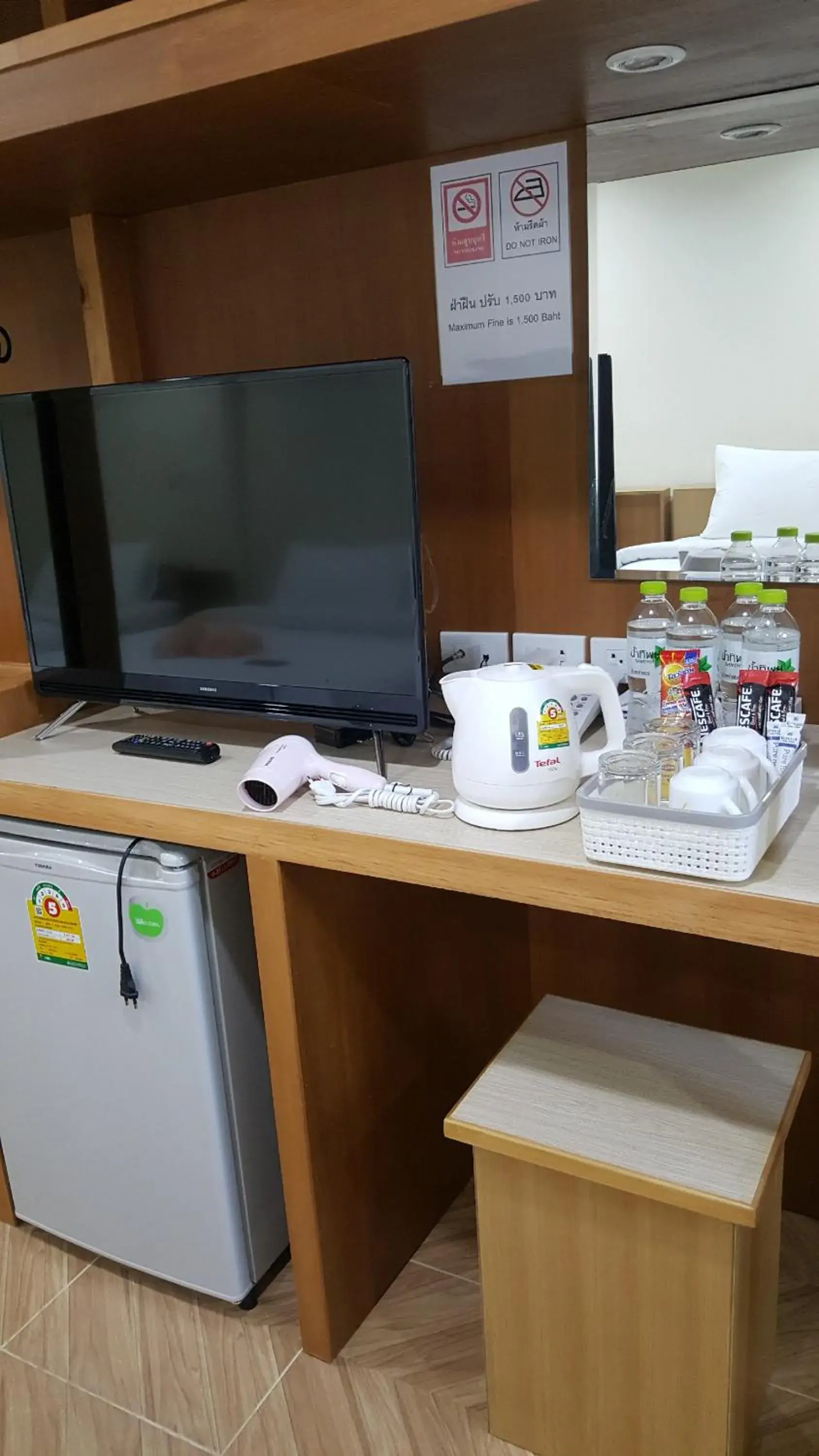 Twin Room in Double D Rooms & Cafe Twin Room in Double D Rooms & Cafe