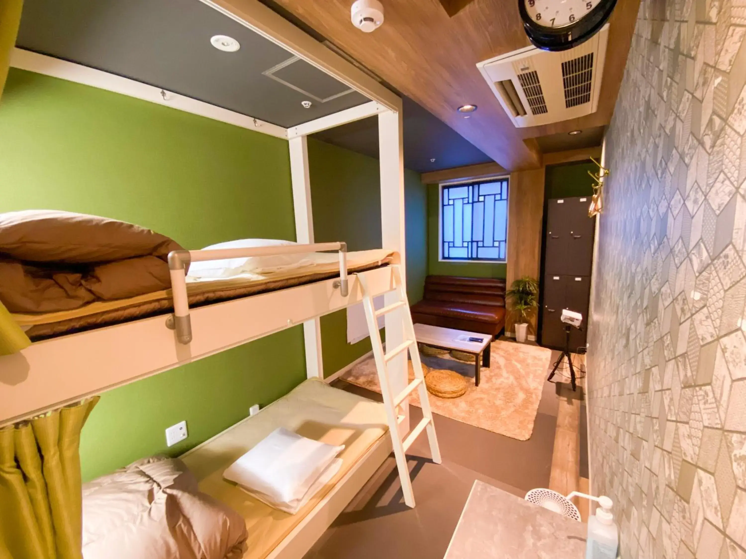 Triple Room - single occupancy in Guesthouse Kobe Nadeshikoya Triple Room - single occupancy in Guesthouse Kobe Nadeshikoya