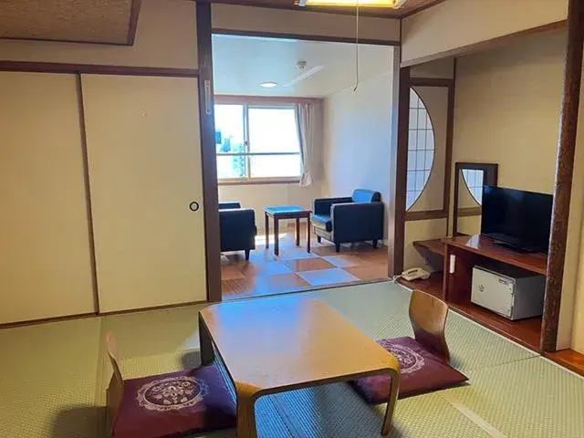 Japanese-Style Triple Room-High Floor-Sea View - single occupancy - Non-Smoking in Yunokawa Kanko Hotel Shoen Japanese-Style Triple Room-High Floor-Sea View - single occupancy - Non-Smoking in Yunokawa Kanko Hotel Shoen