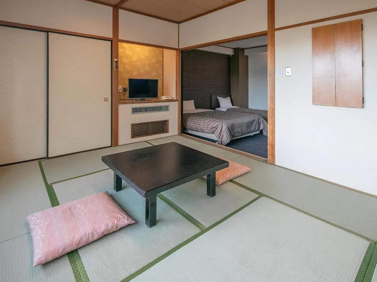 Twin Room with Tatami Area-South Wing - Non-Smoking in Ikaho Grand Hotel Twin Room with Tatami Area-South Wing - Non-Smoking in Ikaho Grand Hotel