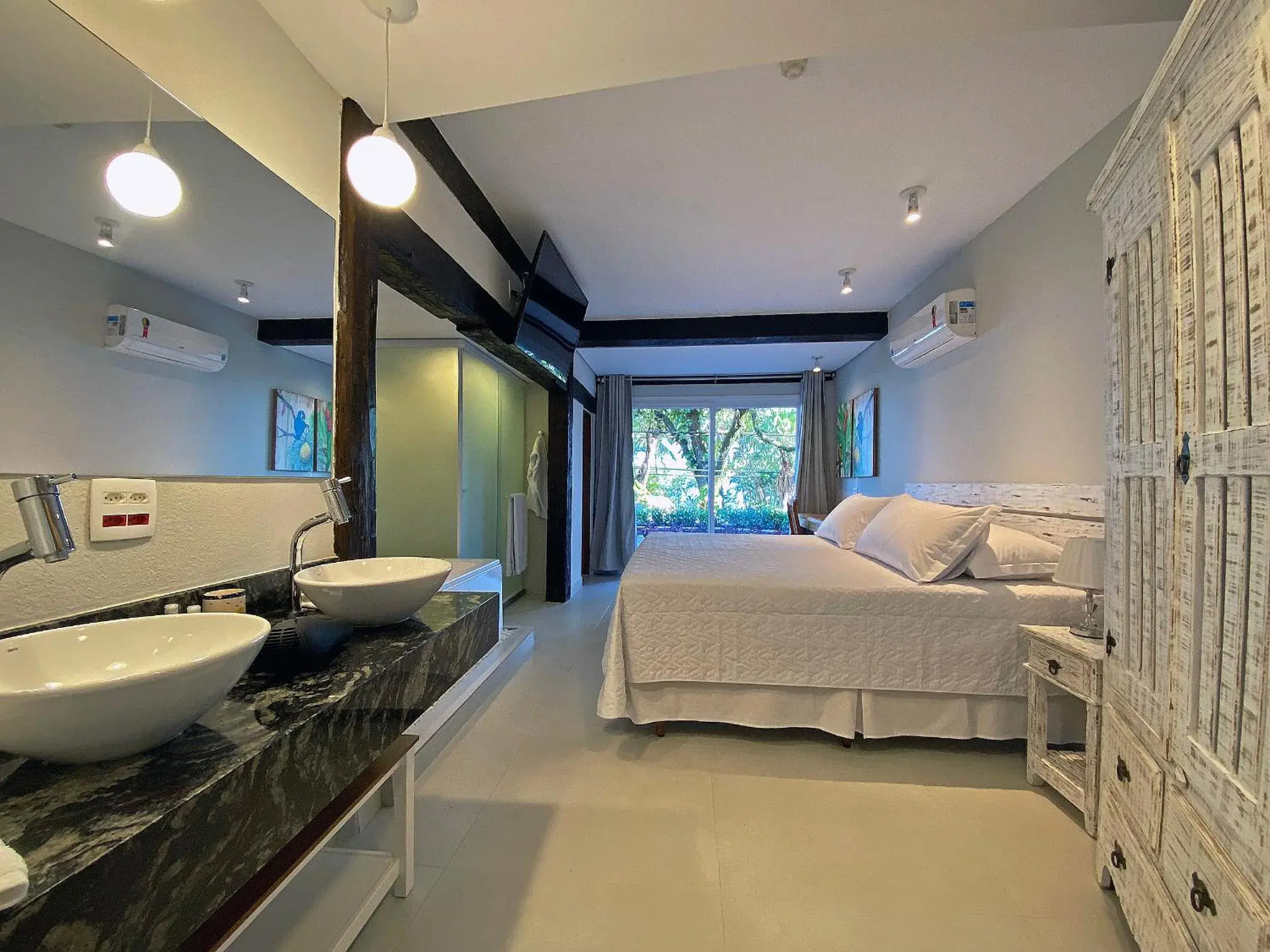 King Room with Sea View in Porto Pacuíba Hotel King Room with Sea View in Porto Pacuíba Hotel